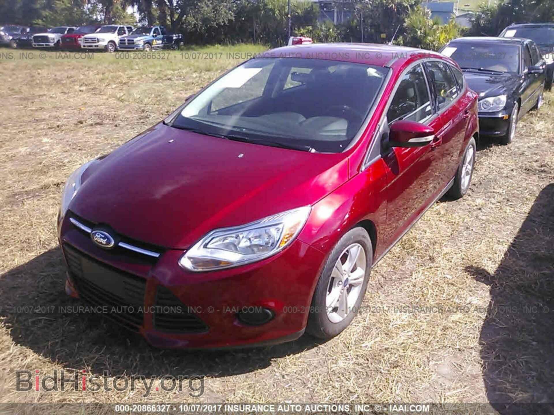 2014 Ford Focus - VIN: 1FADP3K24EL204096 - Фото 2