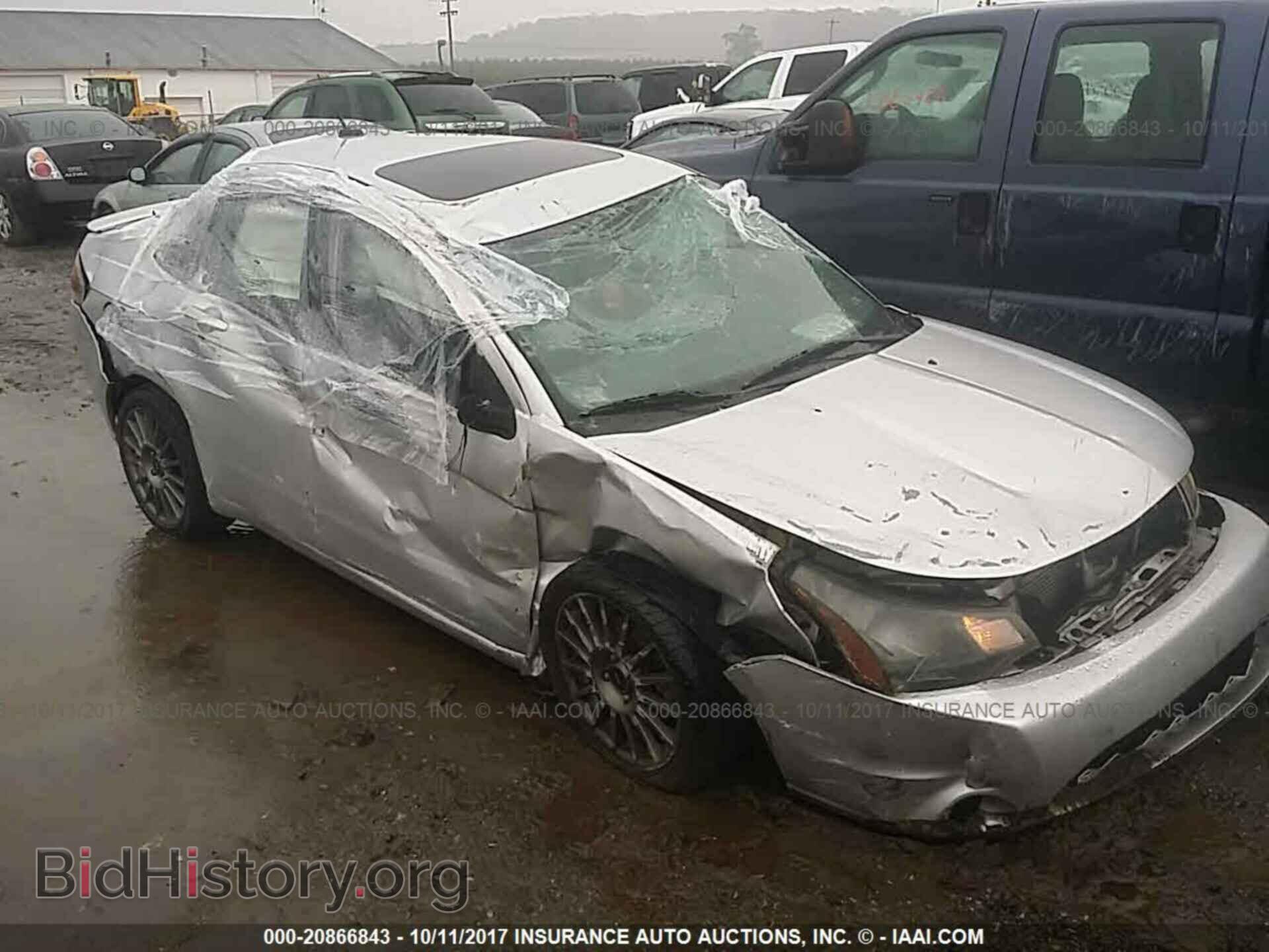 2011 Ford Focus - VIN: 1FAHP3GN4BW107964 - Photo 6