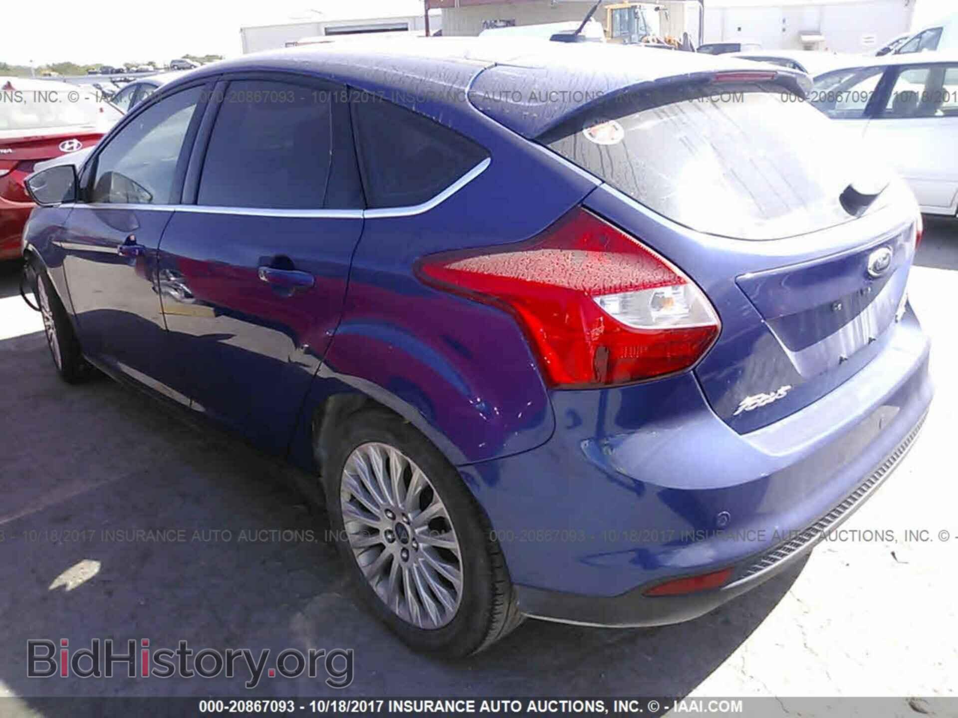 2012 Ford Focus - VIN: 1FAHP3N23CL370975 - Photo 3