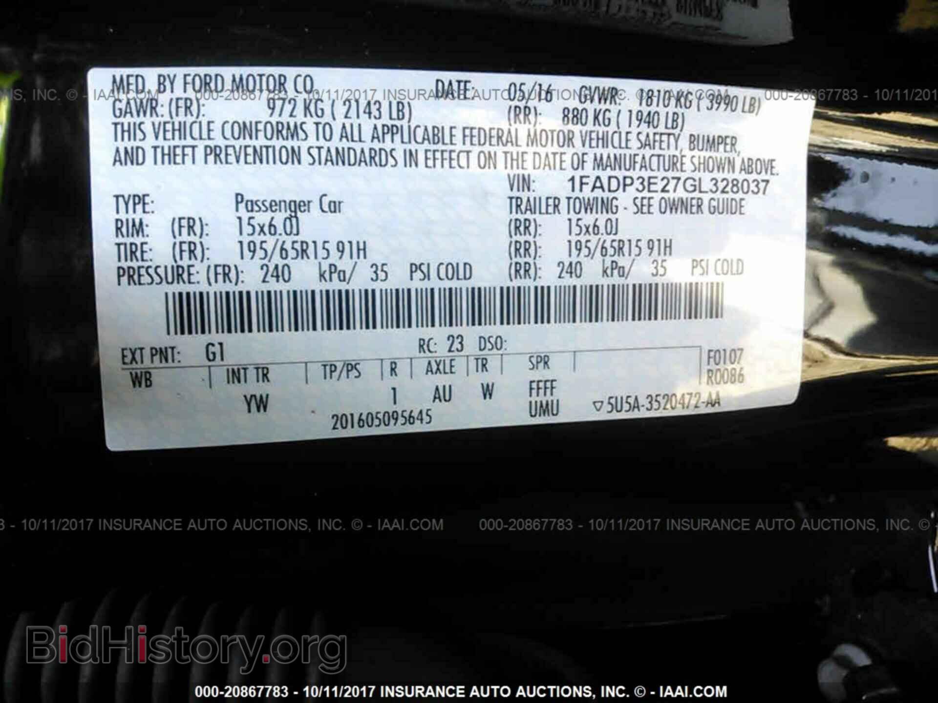 2016 Ford Focus - VIN: 1FADP3E27GL328037 - Photo 9