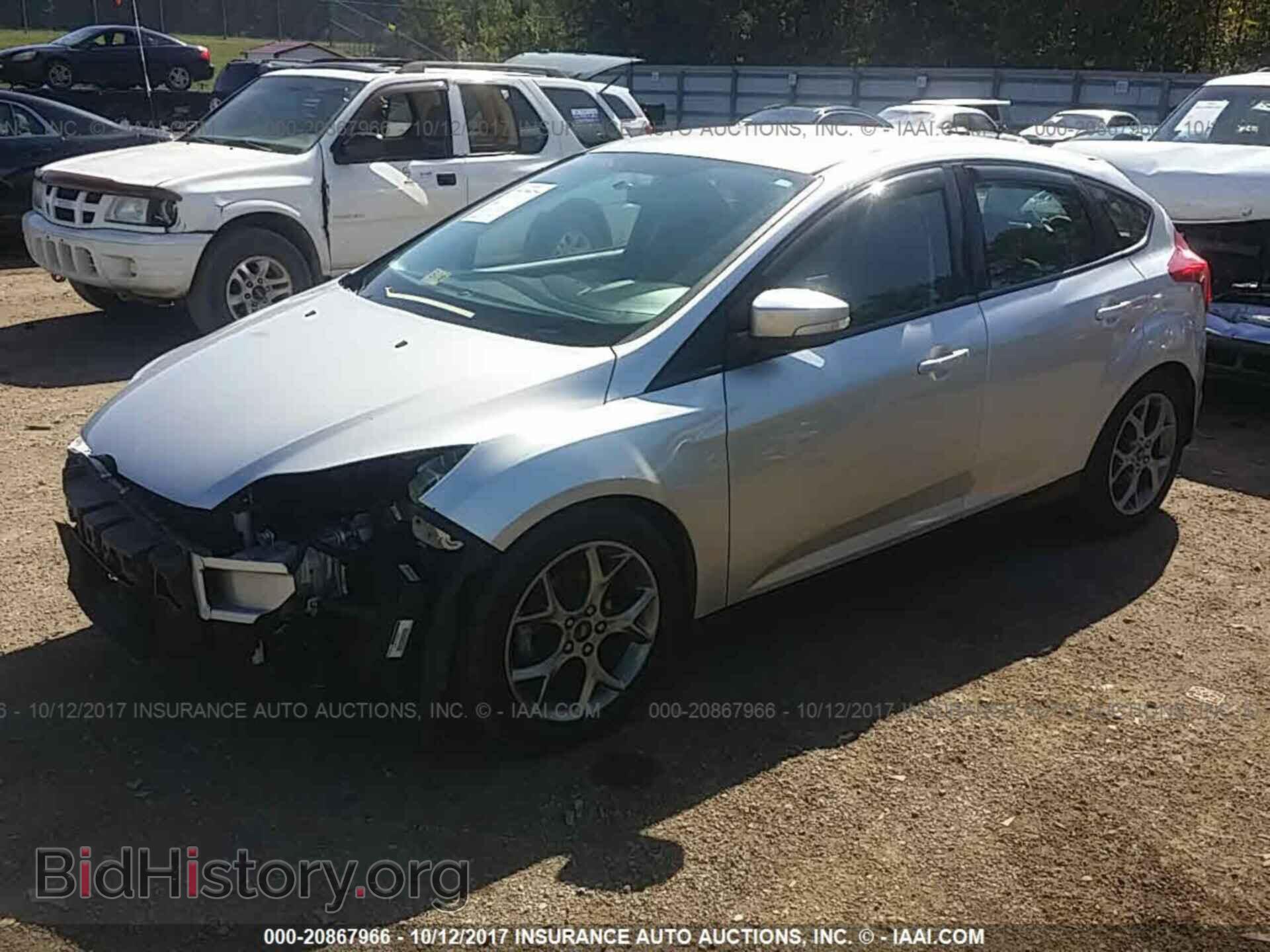 2014 Ford Focus - VIN: 1FADP3K28EL204585 - Photo 2
