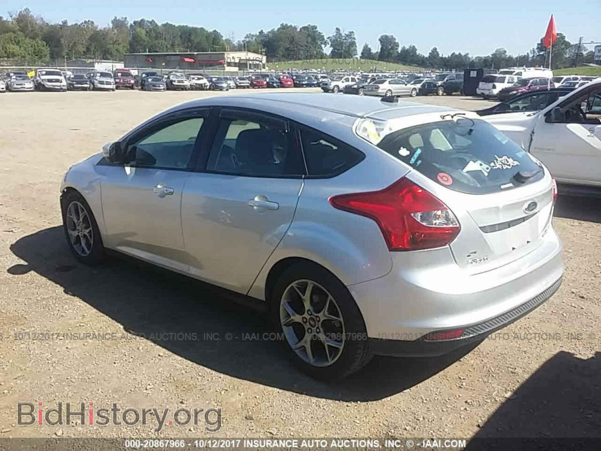 2014 Ford Focus - VIN: 1FADP3K28EL204585 - Photo 3