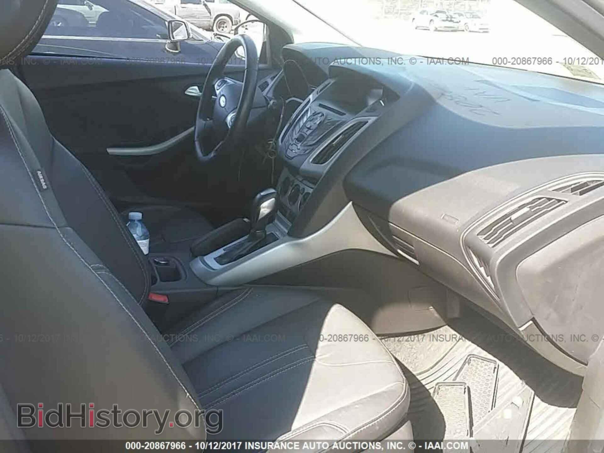 2014 Ford Focus - VIN: 1FADP3K28EL204585 - Photo 5