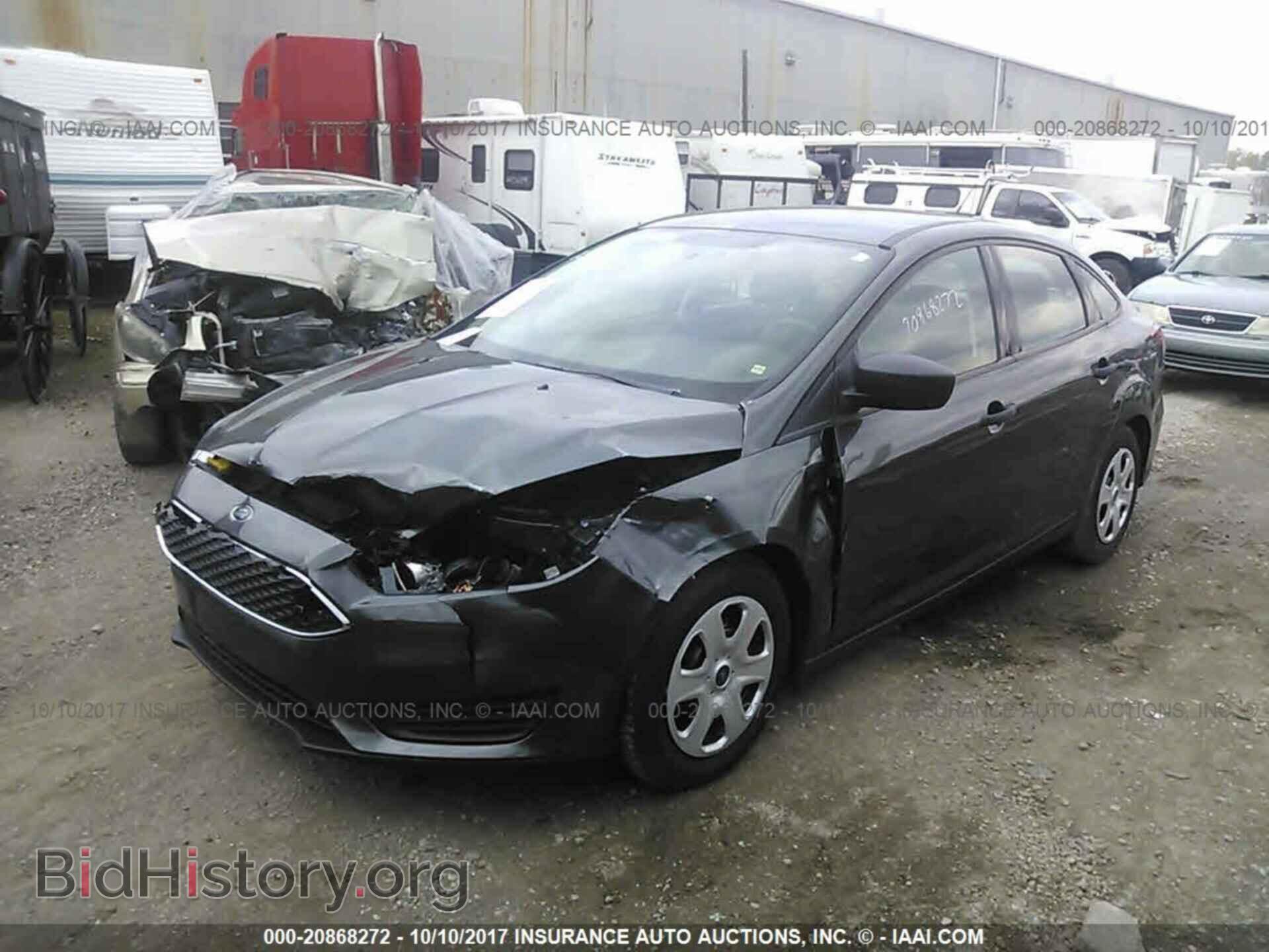 2016 Ford Focus - VIN: 1FADP3E25GL390875 - Фото 2