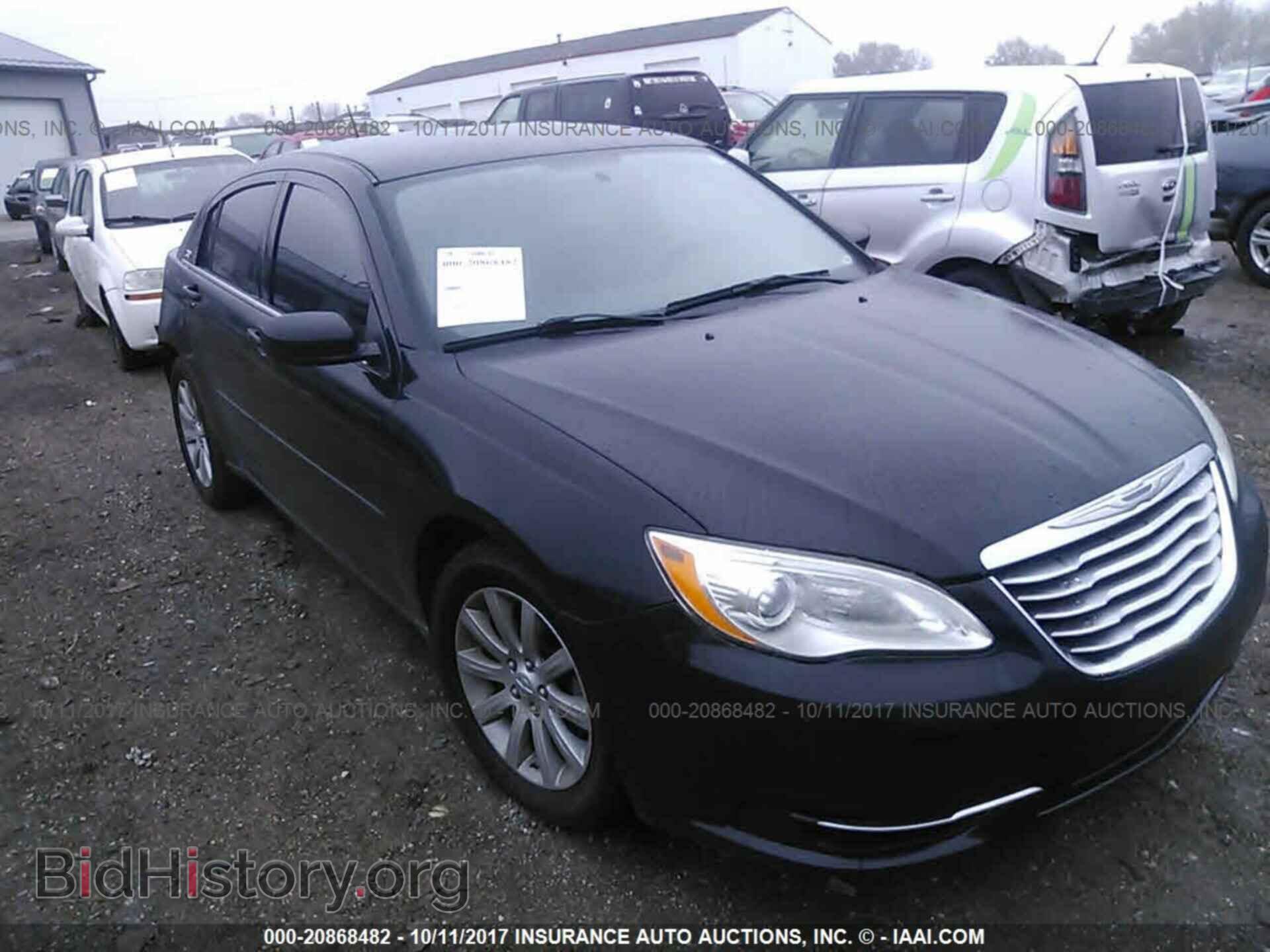 Photo 1C3CCBBB3DN732697 - Chrysler 200 2013