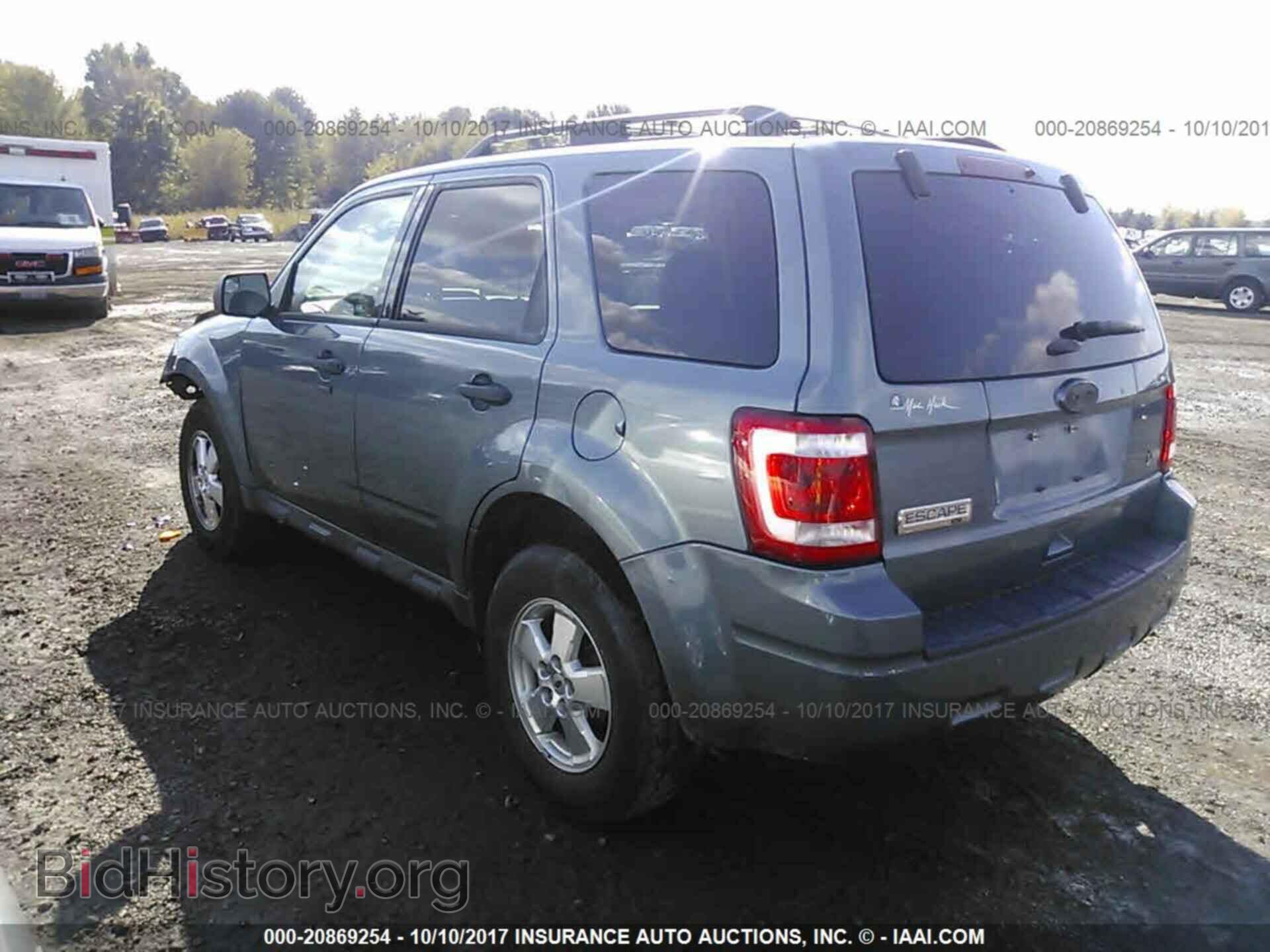 2012 Ford Escape - VIN: 1FMCU0DG1CKA67347 - Фото 3