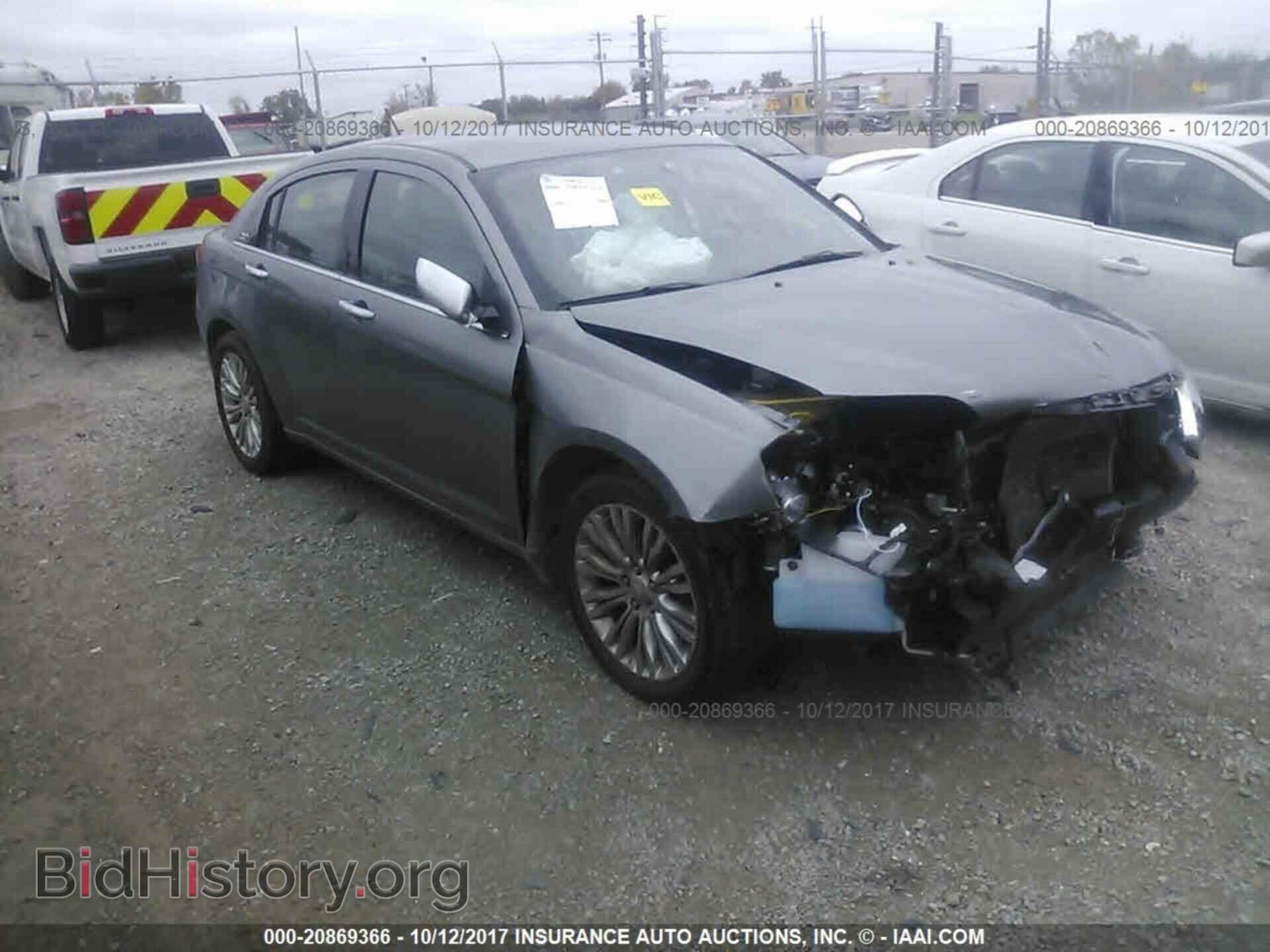 Photo 1C3CCBCG5CN122213 - Chrysler 200 2012
