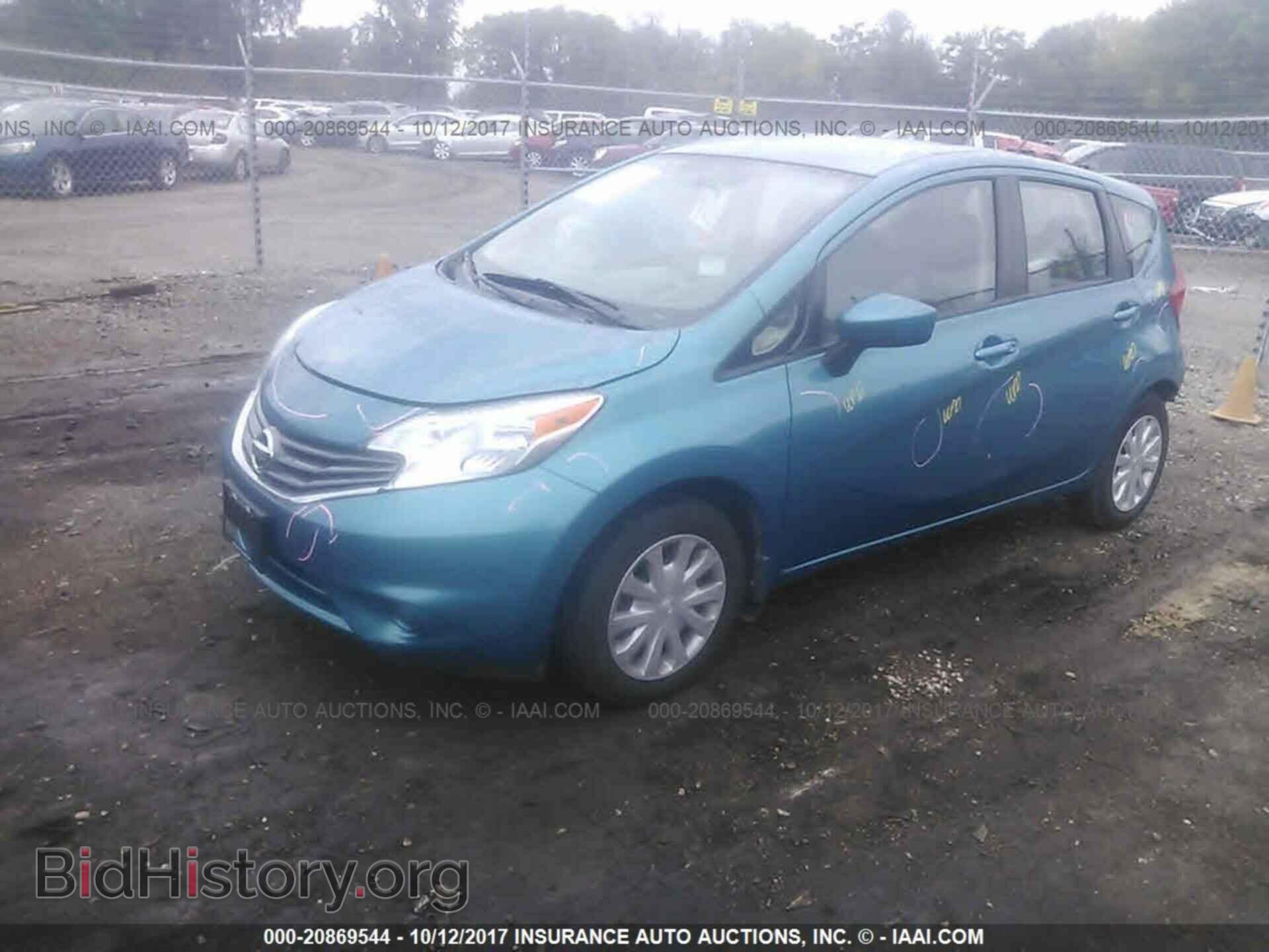 2015 Nissan Versa note - VIN: 3N1CE2CP0FL355669 - Фото 2