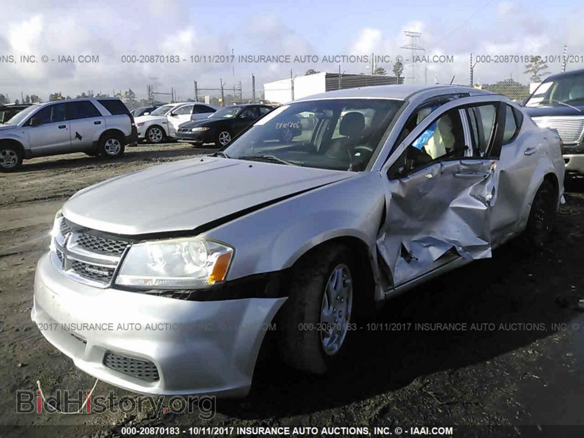 2011 Dodge Avenger - VIN: 1B3BD4FB5BN625045 - Фото 2