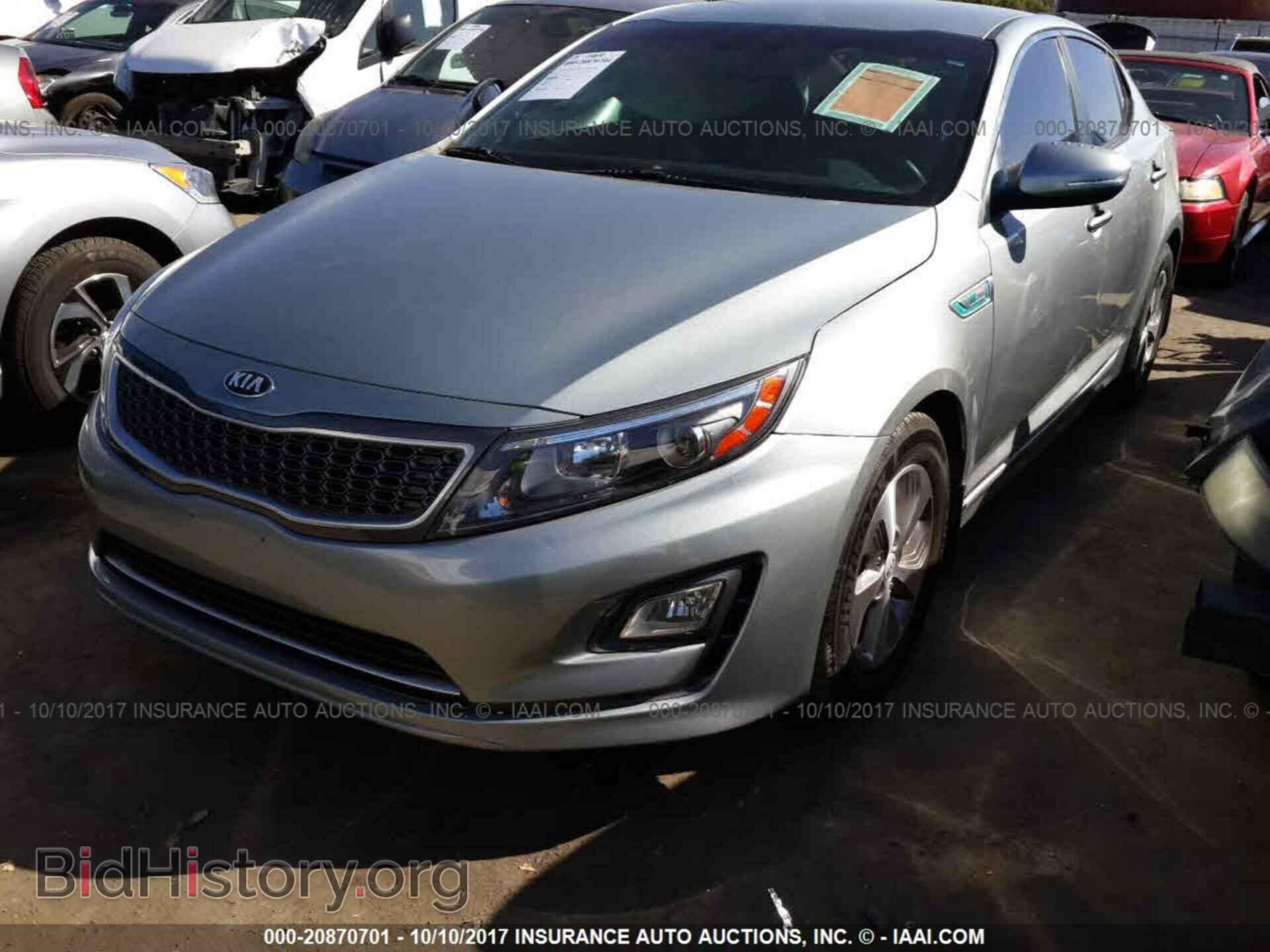 2016 Kia Optima - VIN: KNAGM4AD6G5095735 - Photo 2