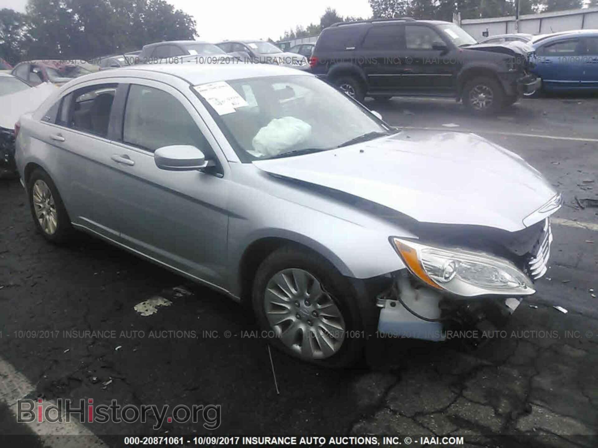 Photo 1C3CCBAB3CN222821 - Chrysler 200 2012