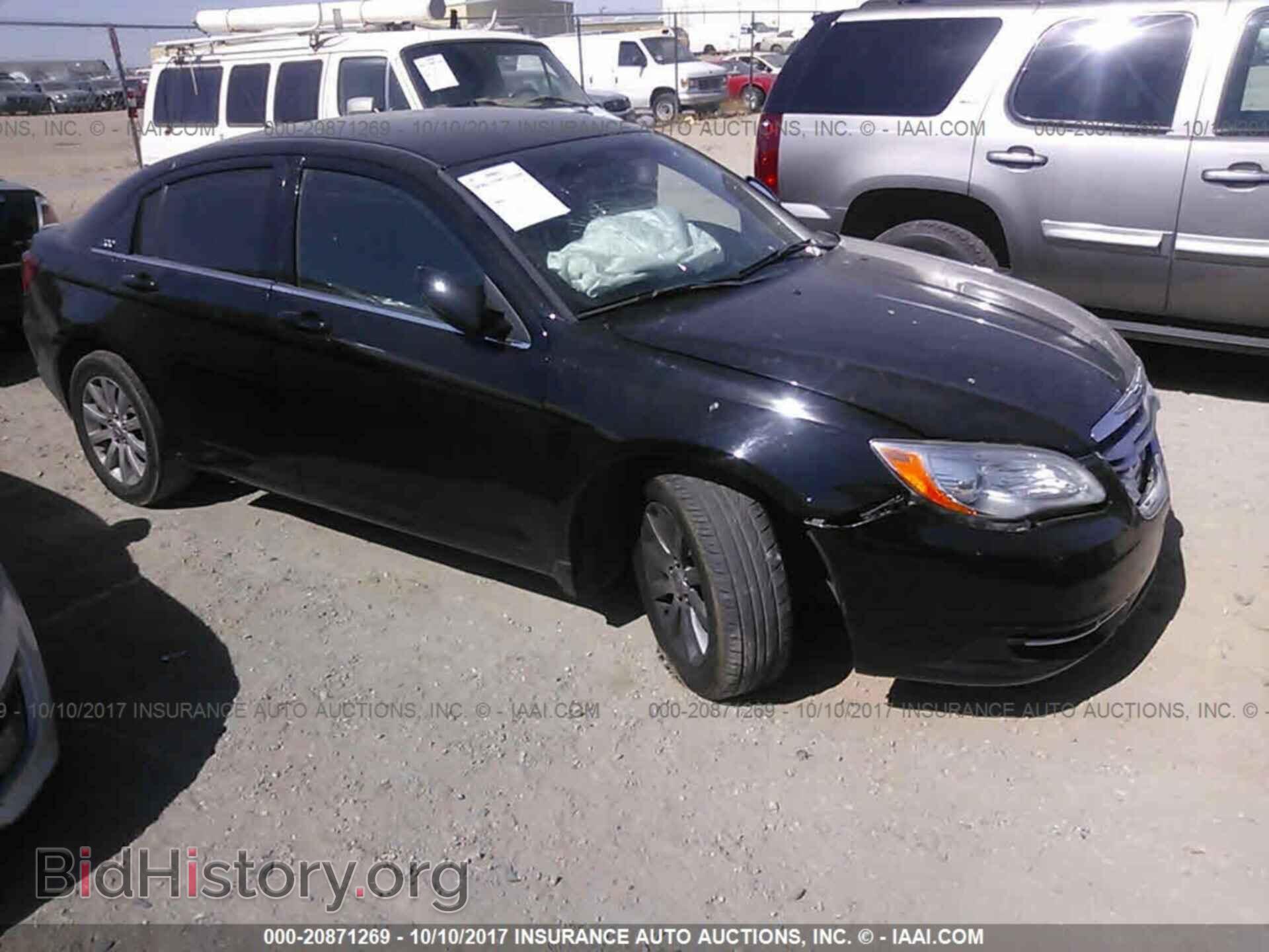 Photo 1C3BC1FG9BN548244 - Chrysler 200 2011