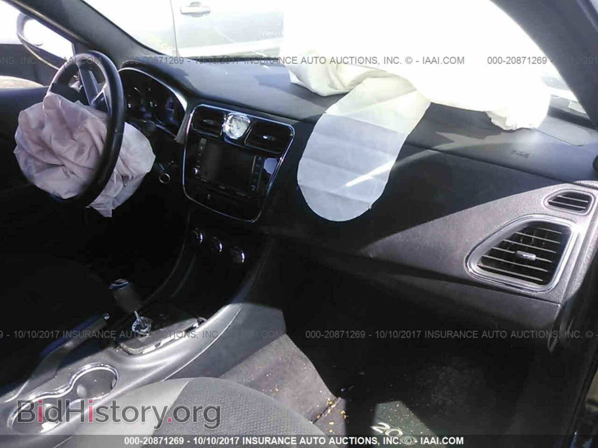 2011 Chrysler 200 - VIN: 1C3BC1FG9BN548244 - Photo 5