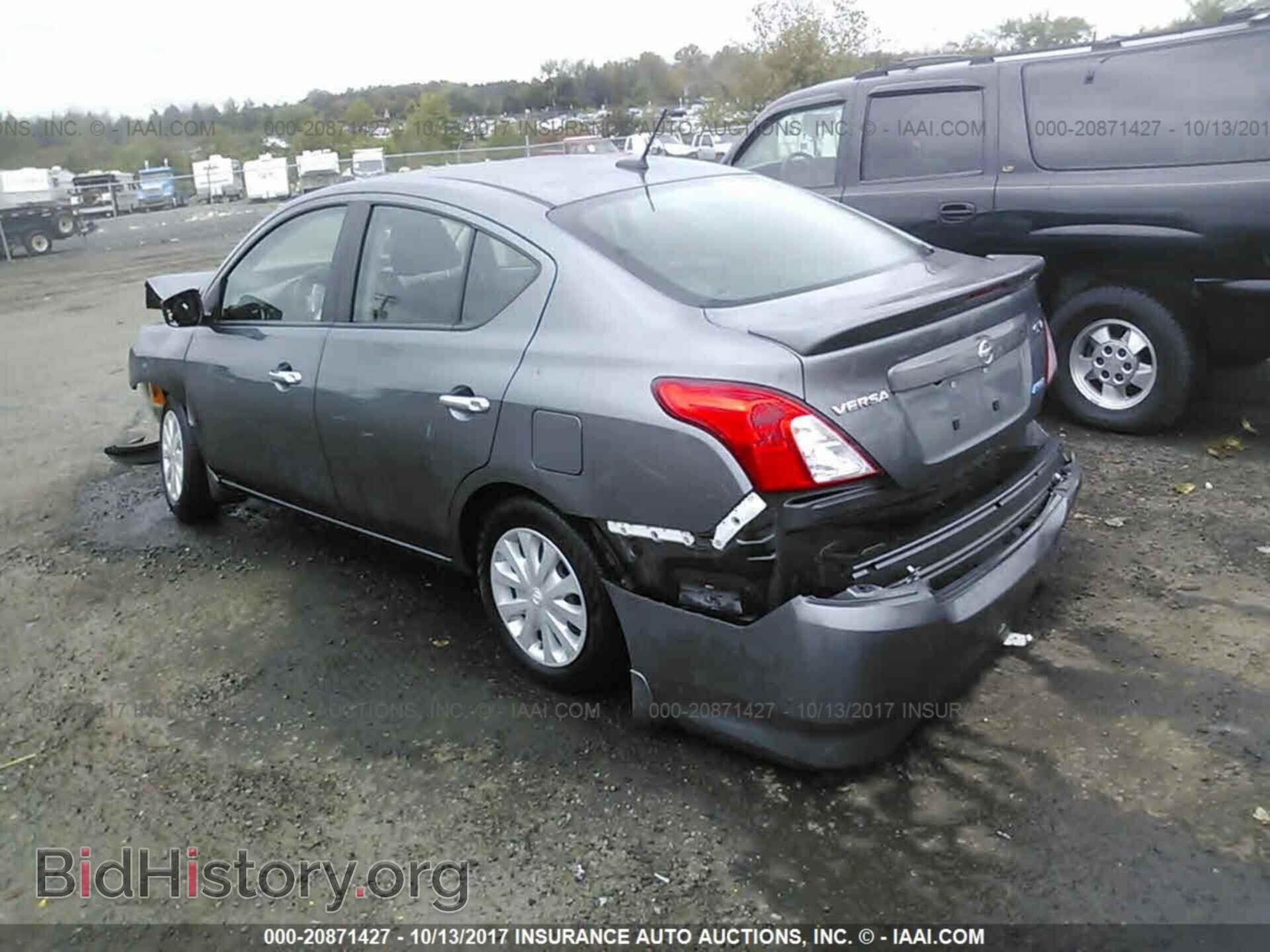 2016 Nissan Versa - VIN: 3N1CN7AP5GL895956 - Фото 3