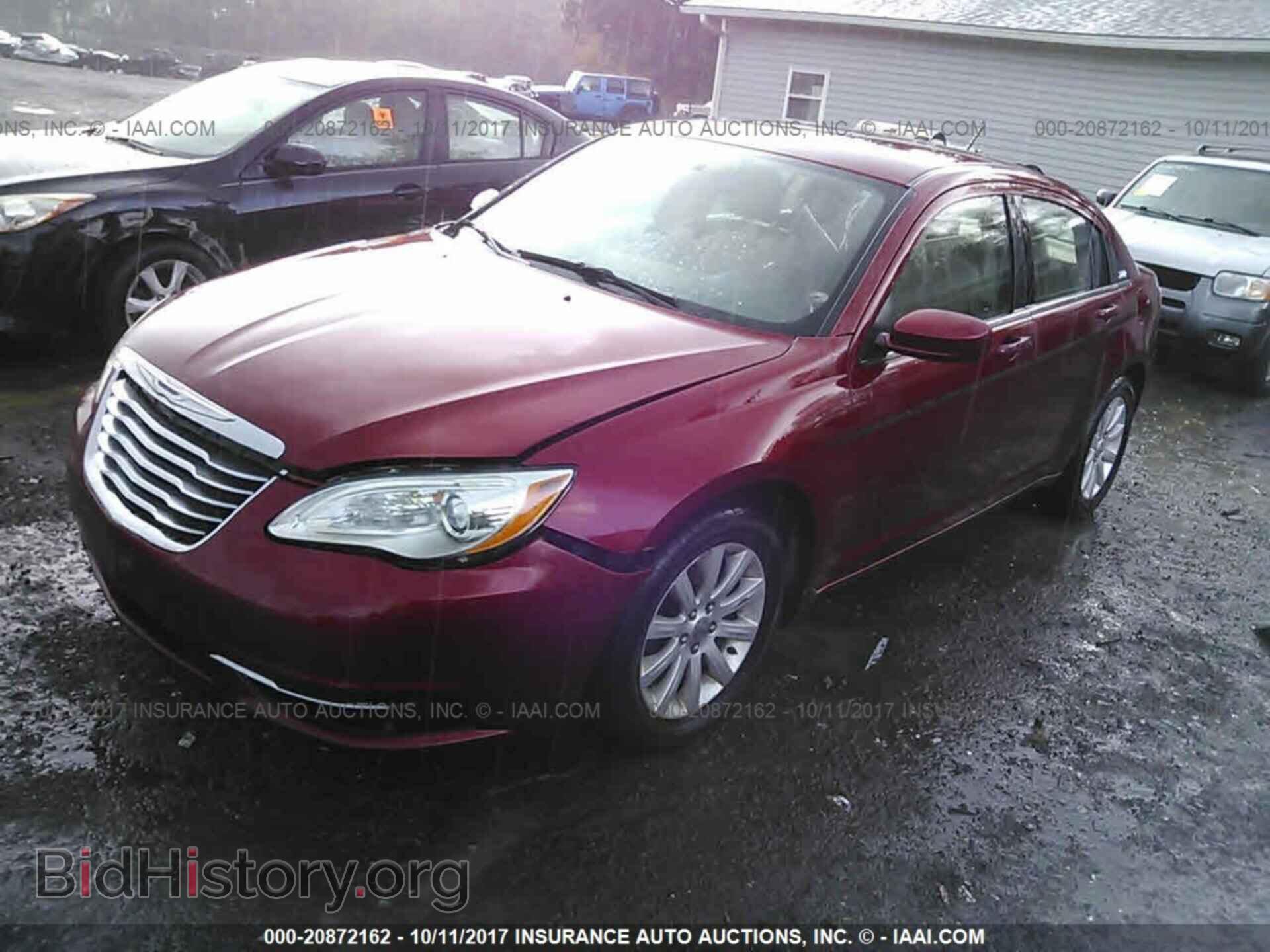 2011 Chrysler 200 - VIN: 1C3BC1FB8BN590344 - Фото 2