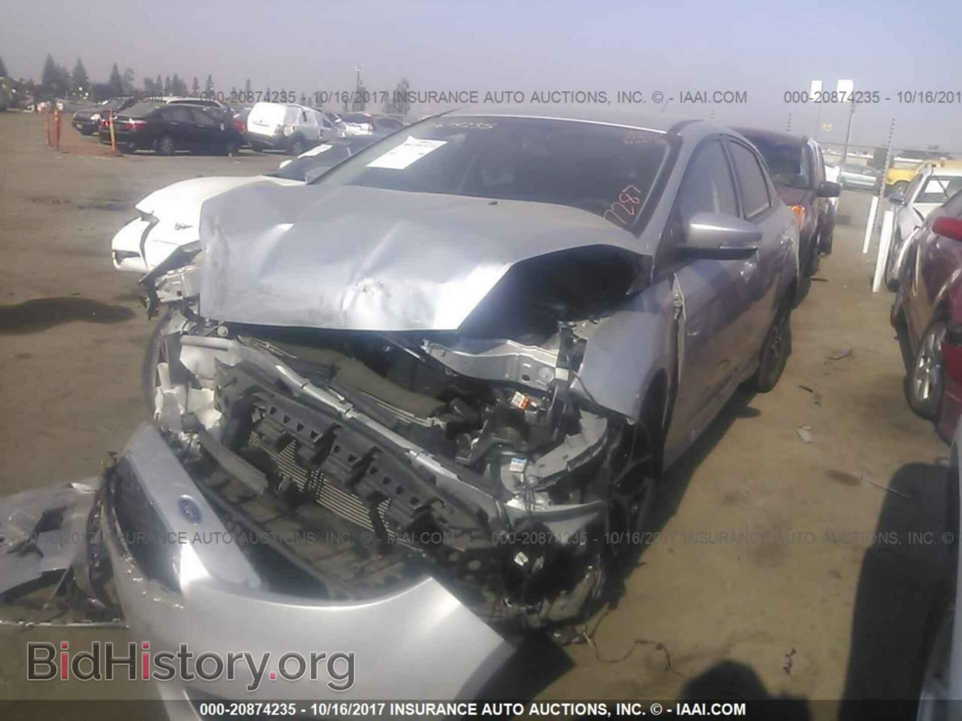 2016 Ford Focus - VIN: 1FADP3F20GL337287 - Photo 2