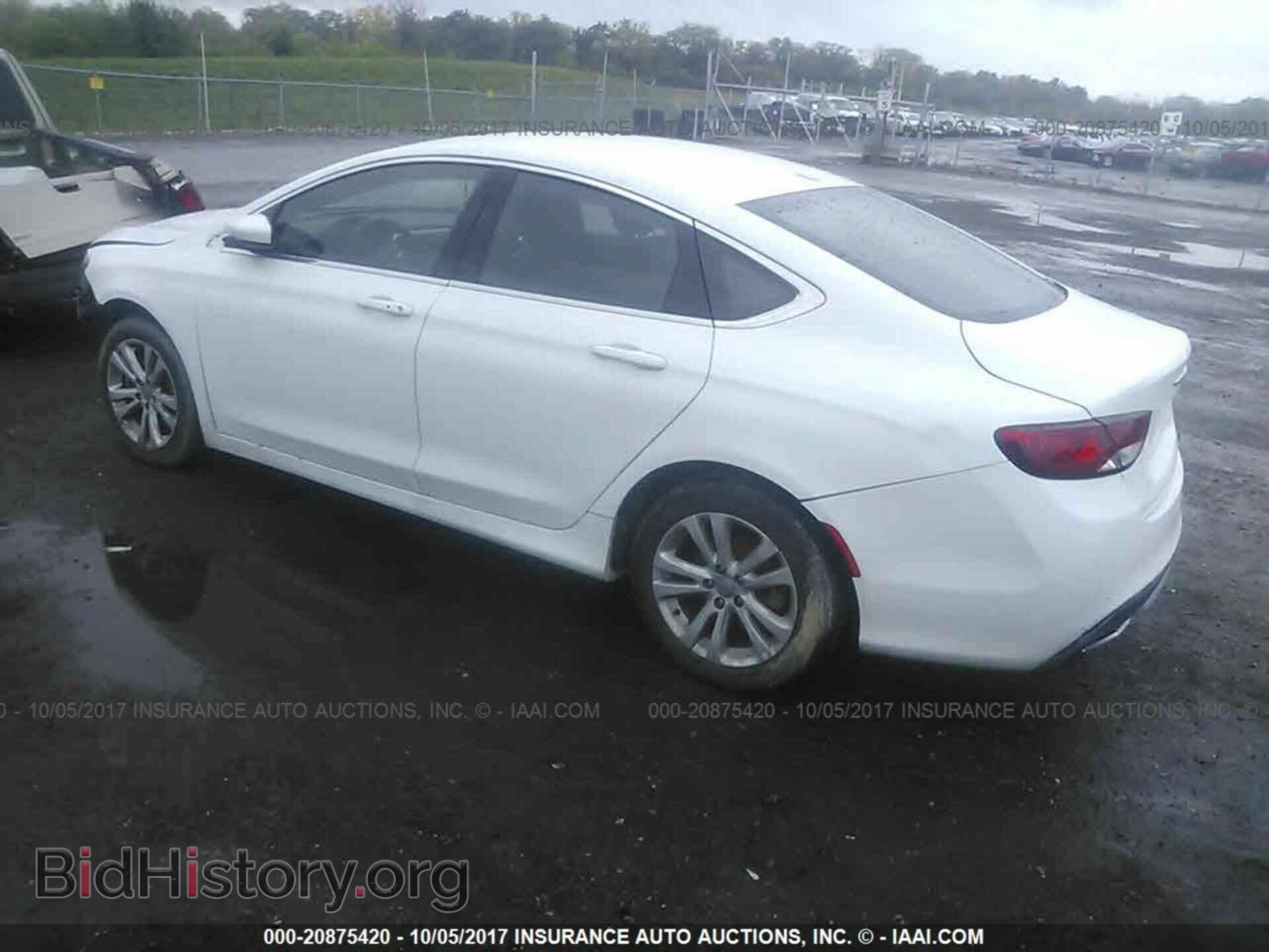 2016 Chrysler 200 - VIN: 1C3CCCAB6GN152467 - Photo 3