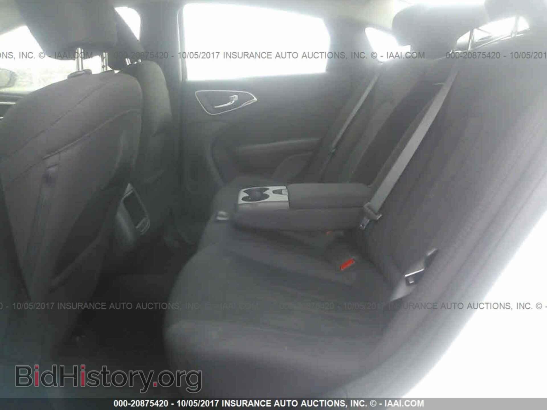 2016 Chrysler 200 - VIN: 1C3CCCAB6GN152467 - Photo 8