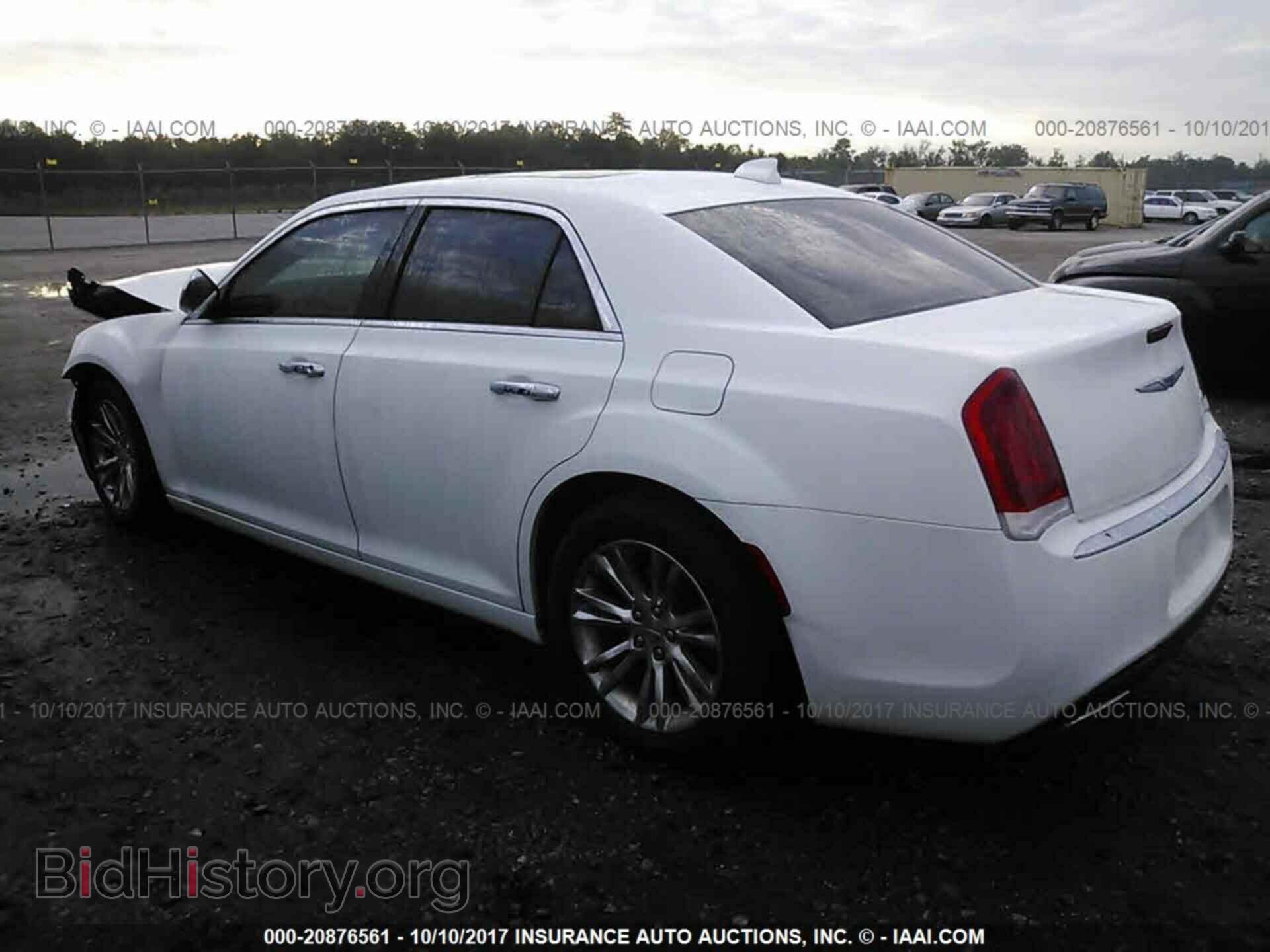 2015 Chrysler 300c - VIN: 2C3CCAEG8FH903652 - Фото 3