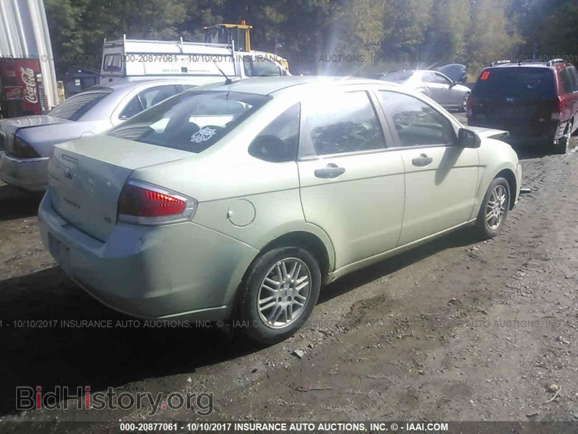 2011 Ford Focus - VIN: 1FAHP3FN7BW156870 - Фото 4