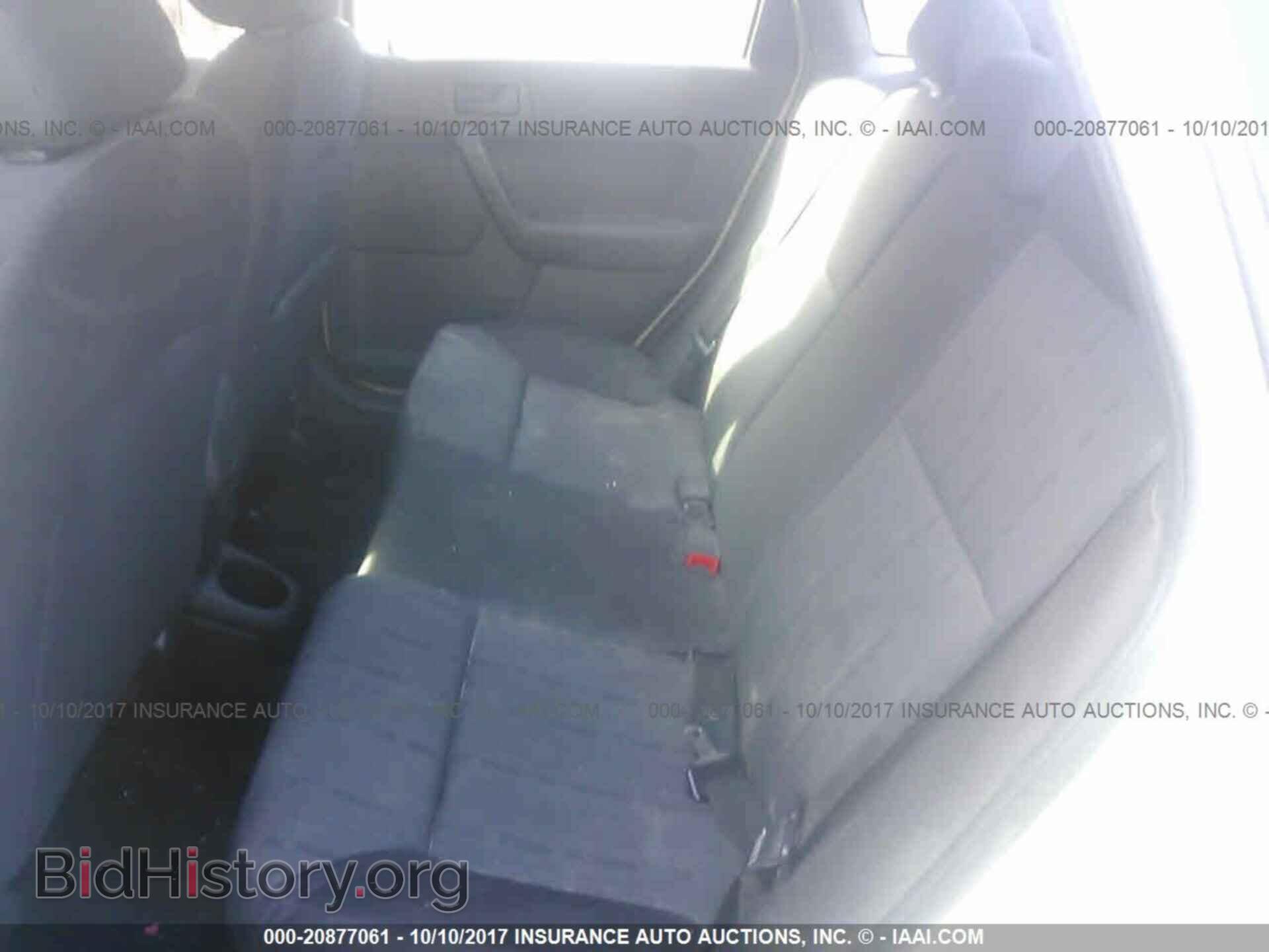 2011 Ford Focus - VIN: 1FAHP3FN7BW156870 - Фото 8