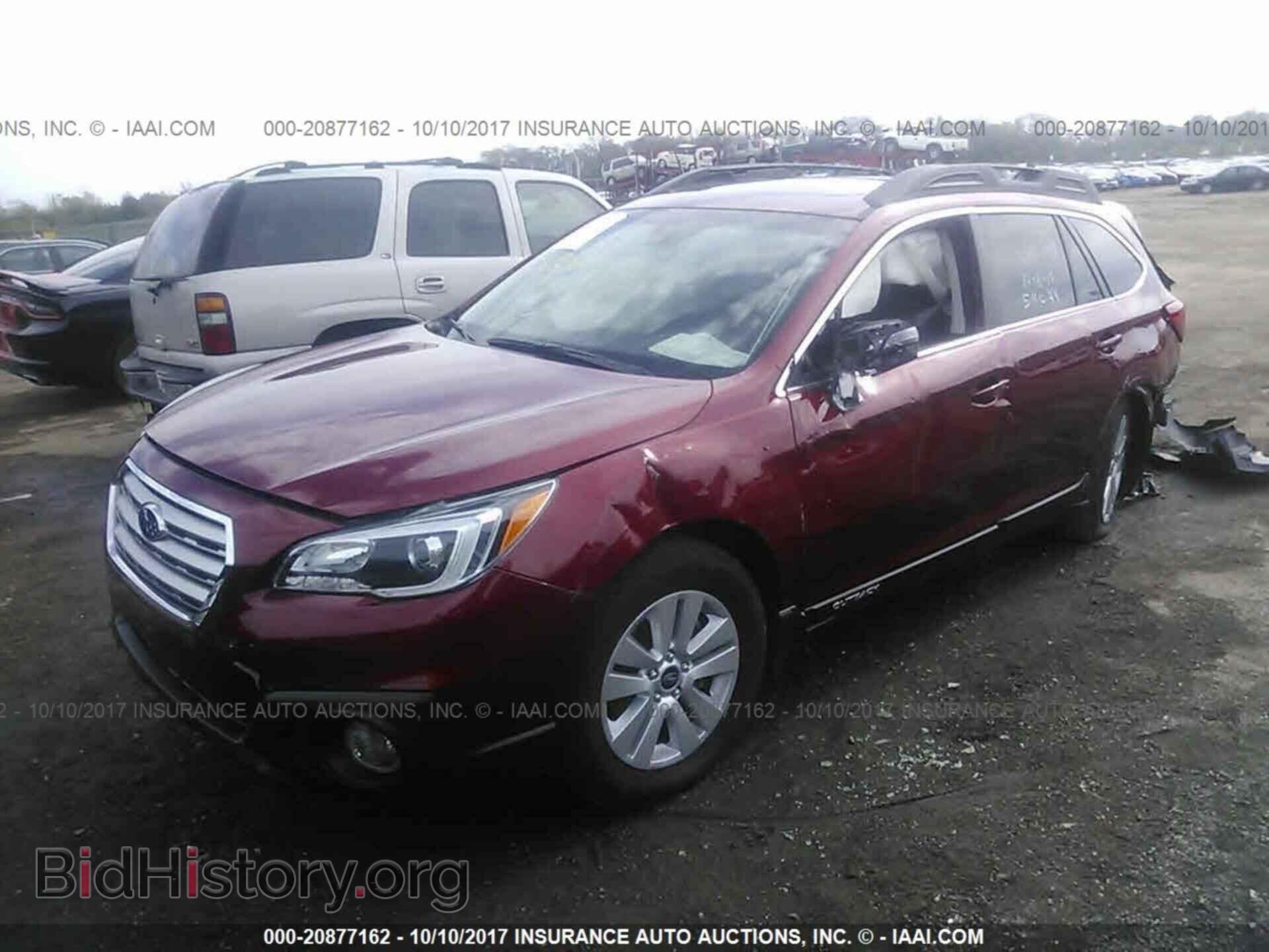 2017 Subaru Outback - VIN: 4S4BSAHC0H3337832 - Photo 2
