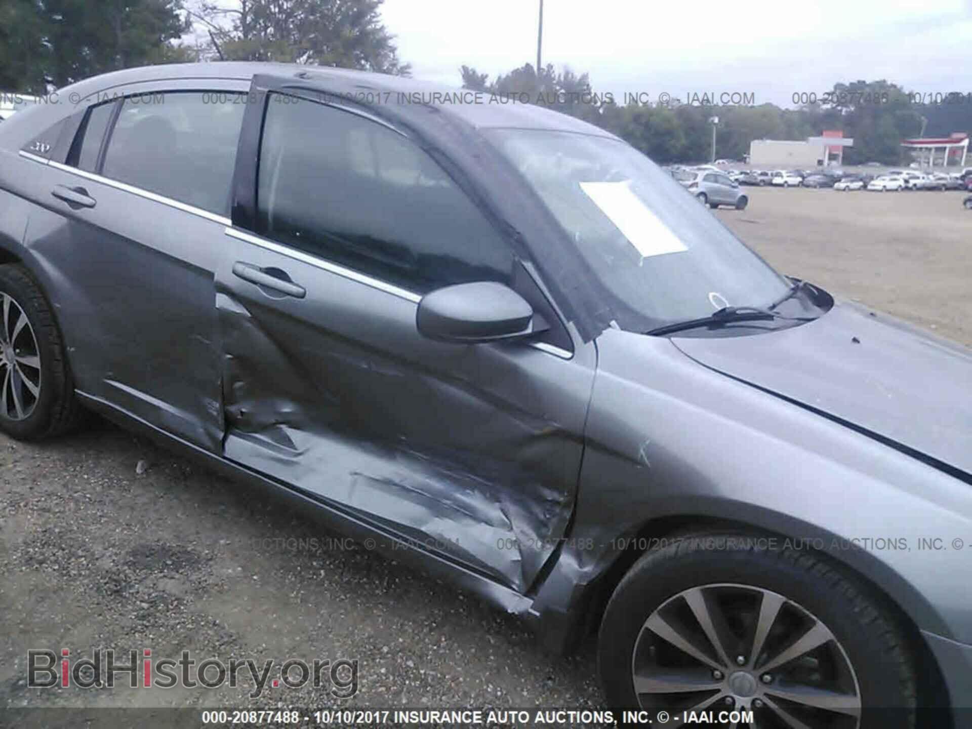 2013 Chrysler 200 - VIN: 1C3CCBBG3DN718326 - Фото 6