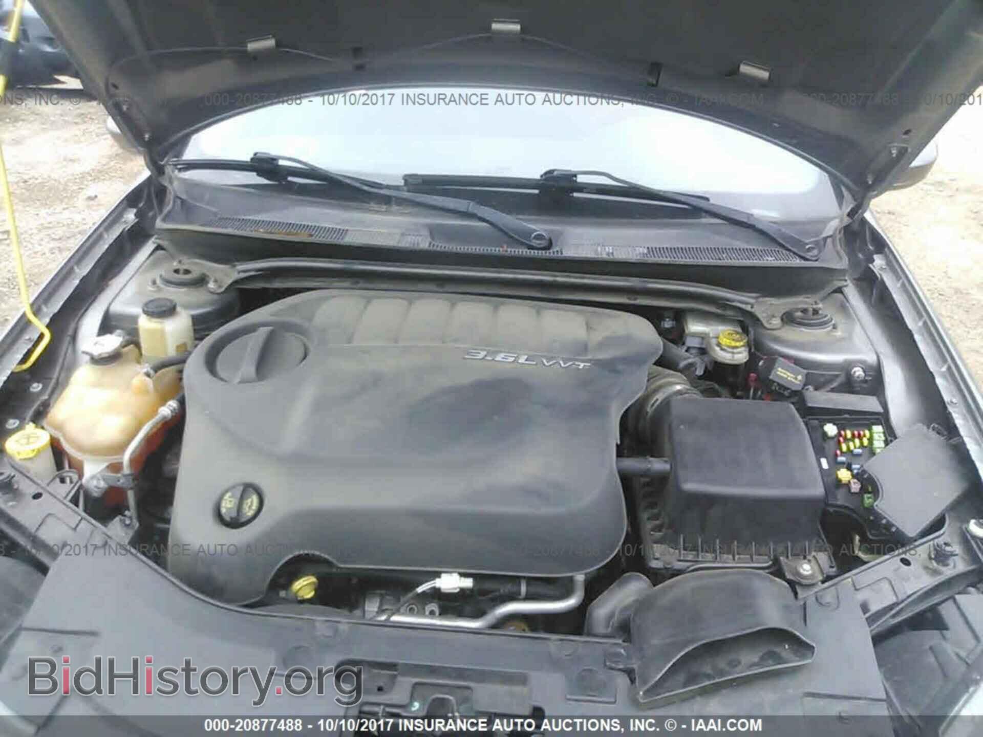 2013 Chrysler 200 - VIN: 1C3CCBBG3DN718326 - Фото 10