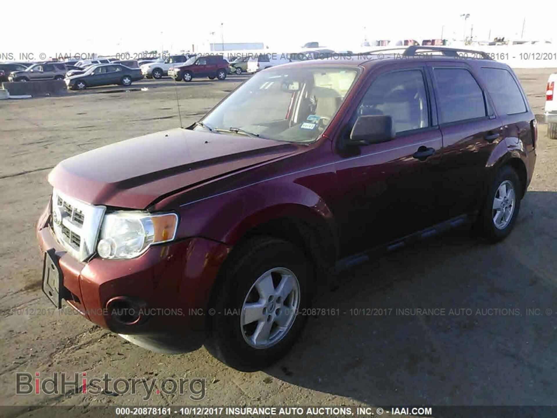 2012 Ford Escape - VIN: 1FMCU0C78CKC42775 - Photo 2