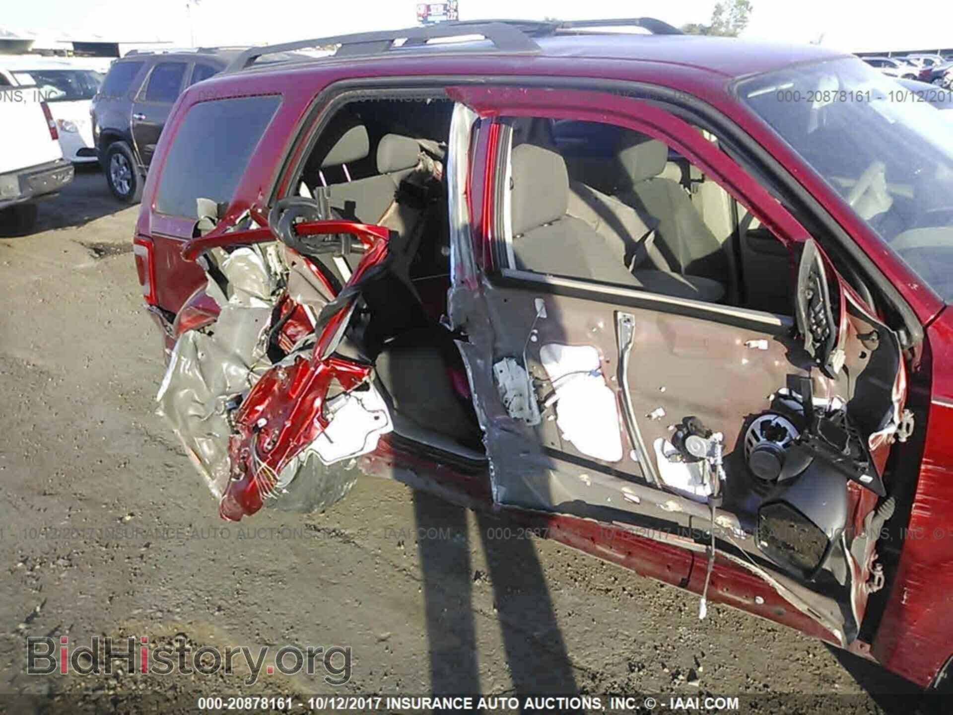 2012 Ford Escape - VIN: 1FMCU0C78CKC42775 - Photo 6