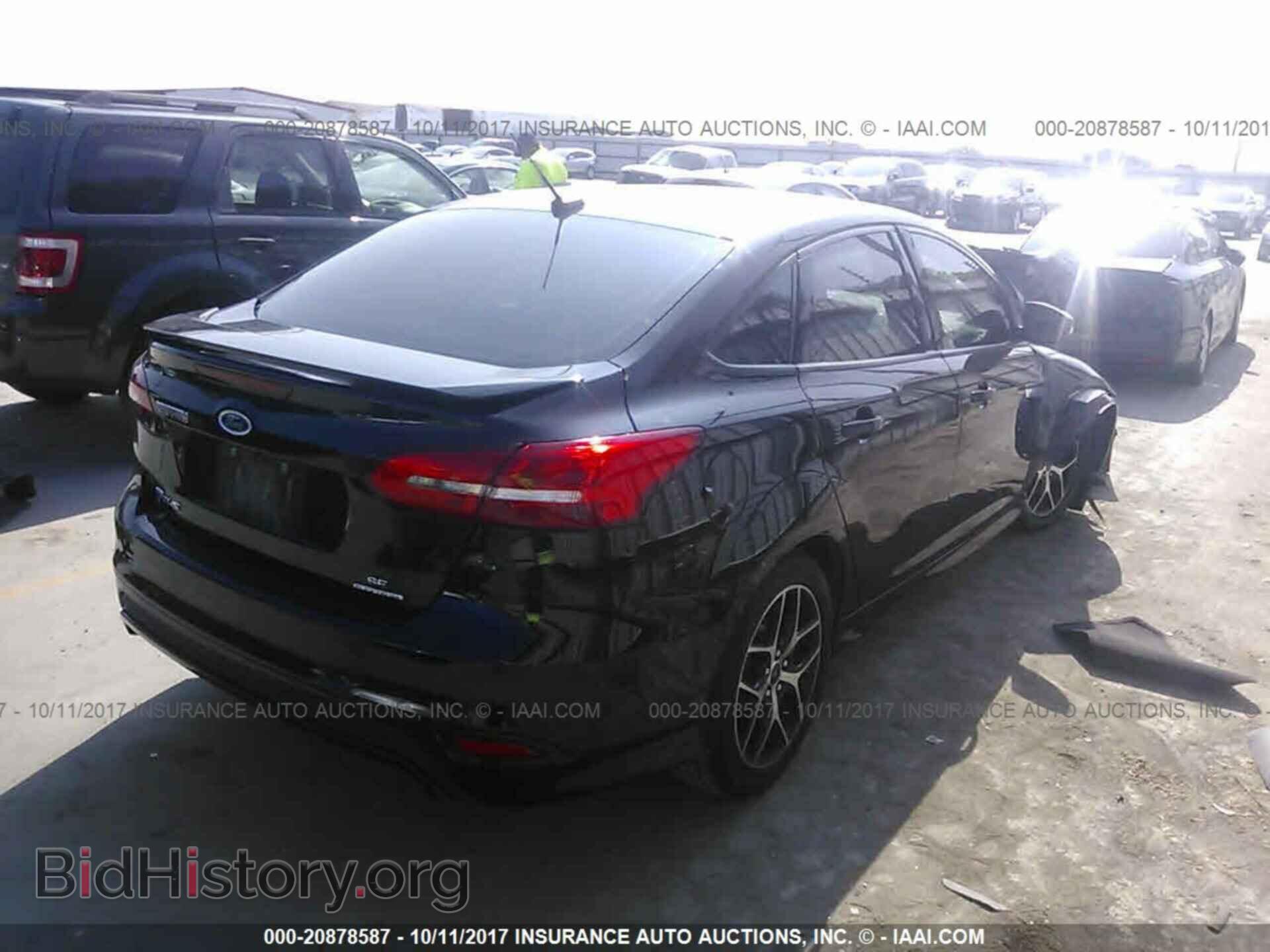 2016 Ford Focus - VIN: 1FADP3F28GL369226 - Фото 4