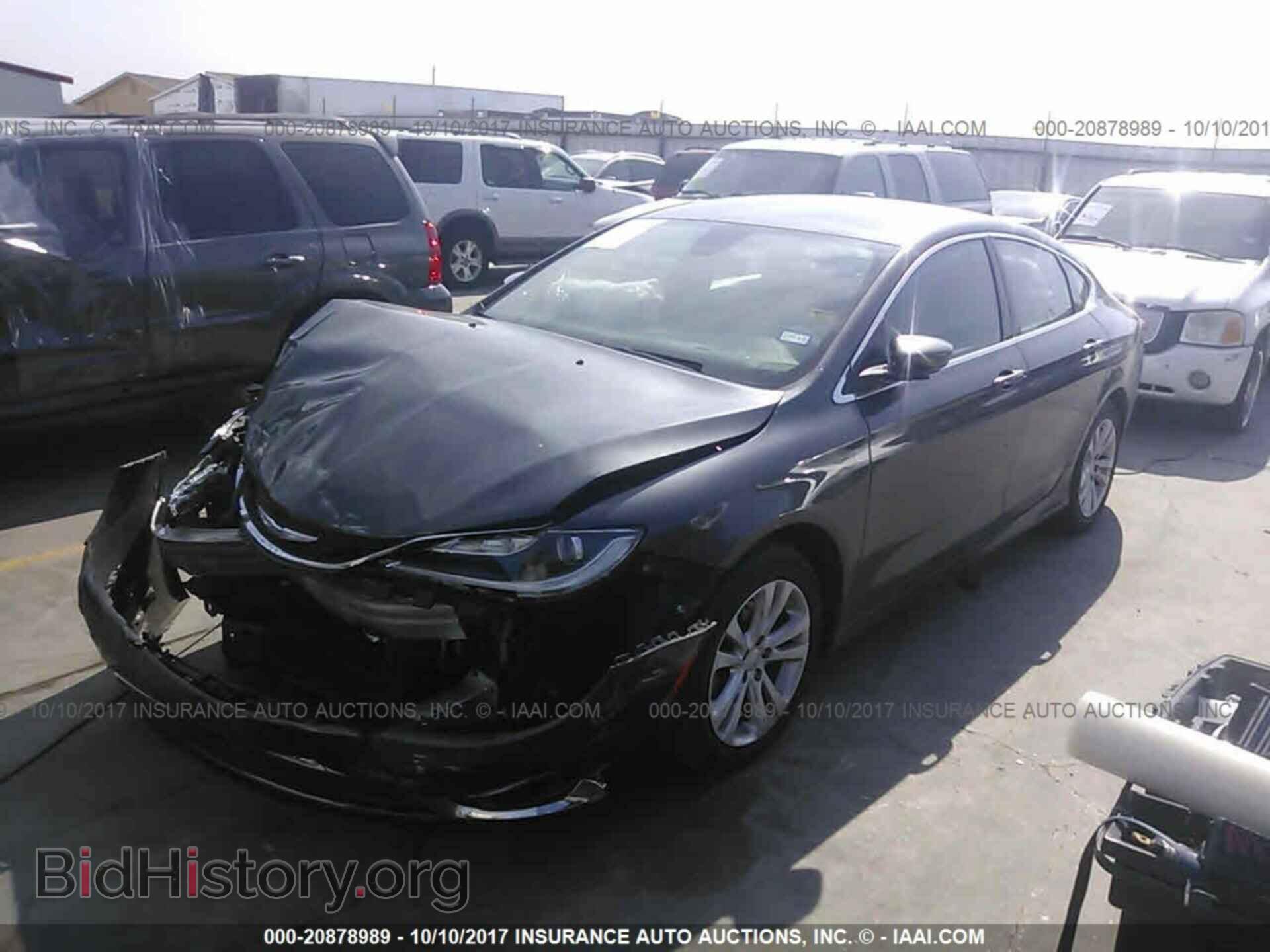 2015 Chrysler 200 - VIN: 1C3CCCAB9FN730379 - Photo 2