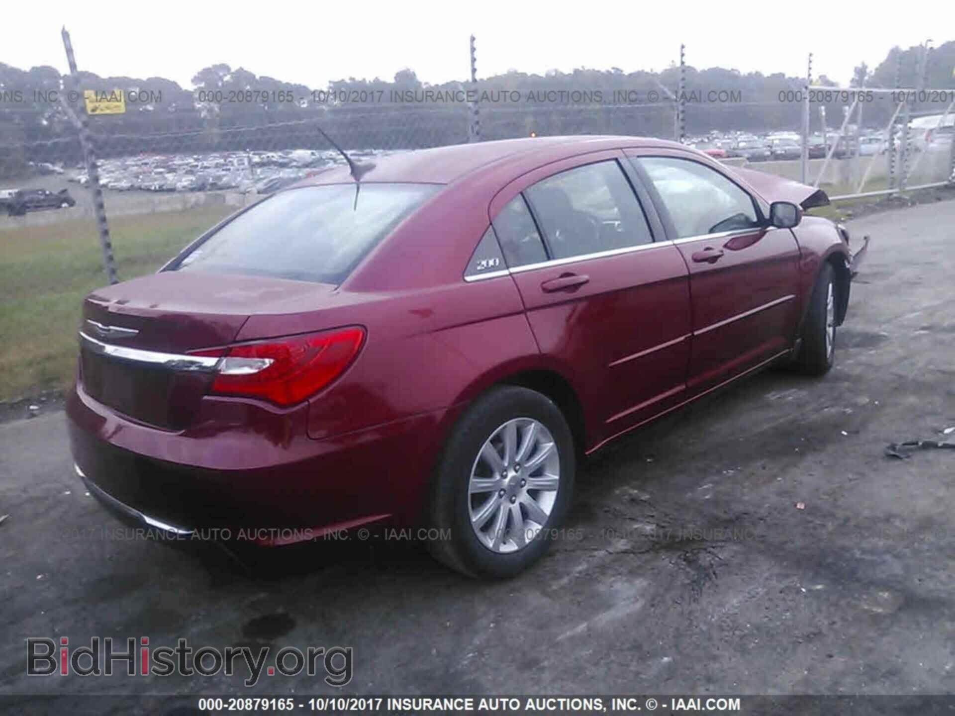 2013 Chrysler 200 - VIN: 1C3CCBBBXDN732924 - Photo 4