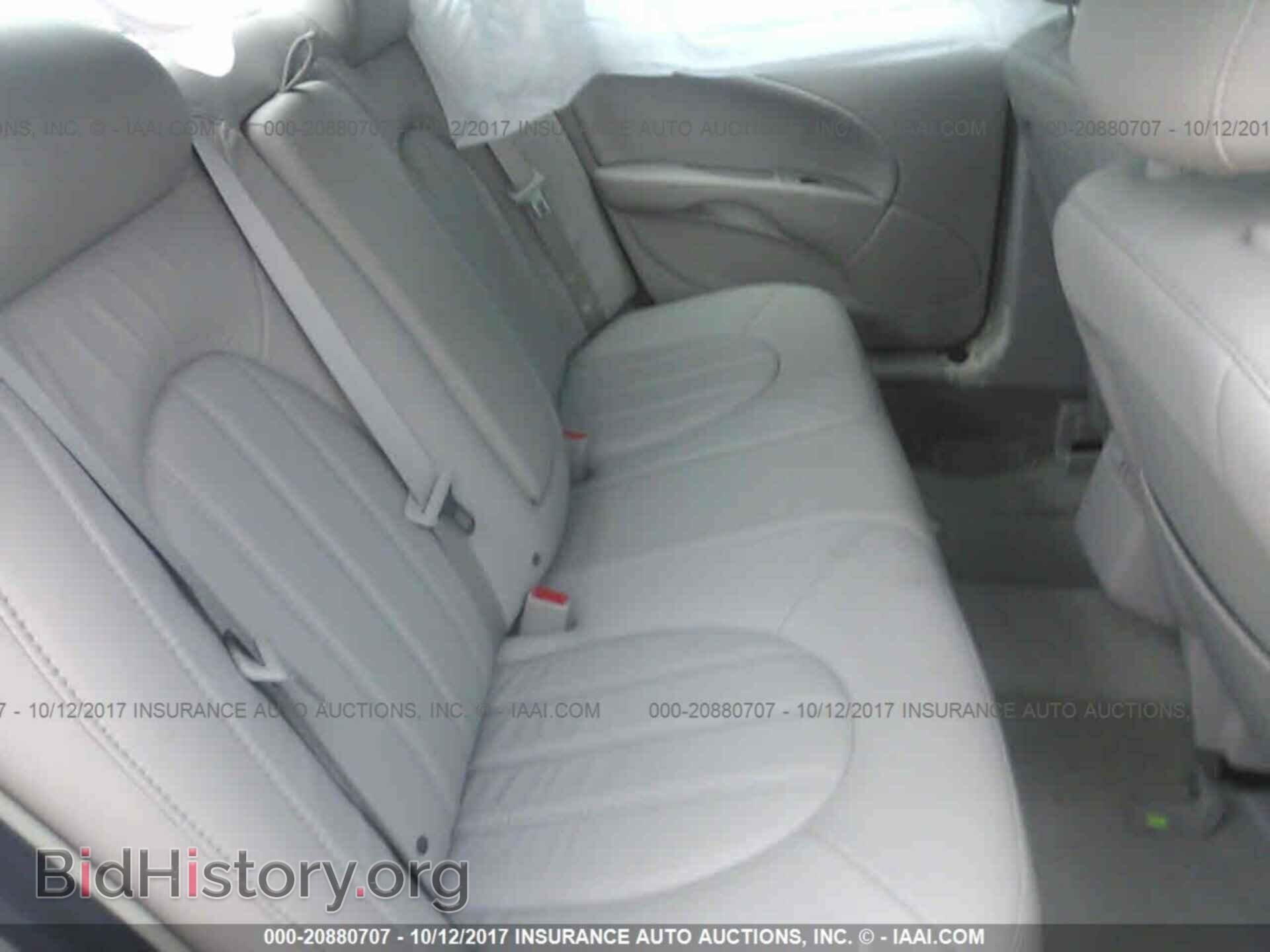 2011 Buick Lucerne - VIN: 1G4HC5EMXBU105963 - Фото 8