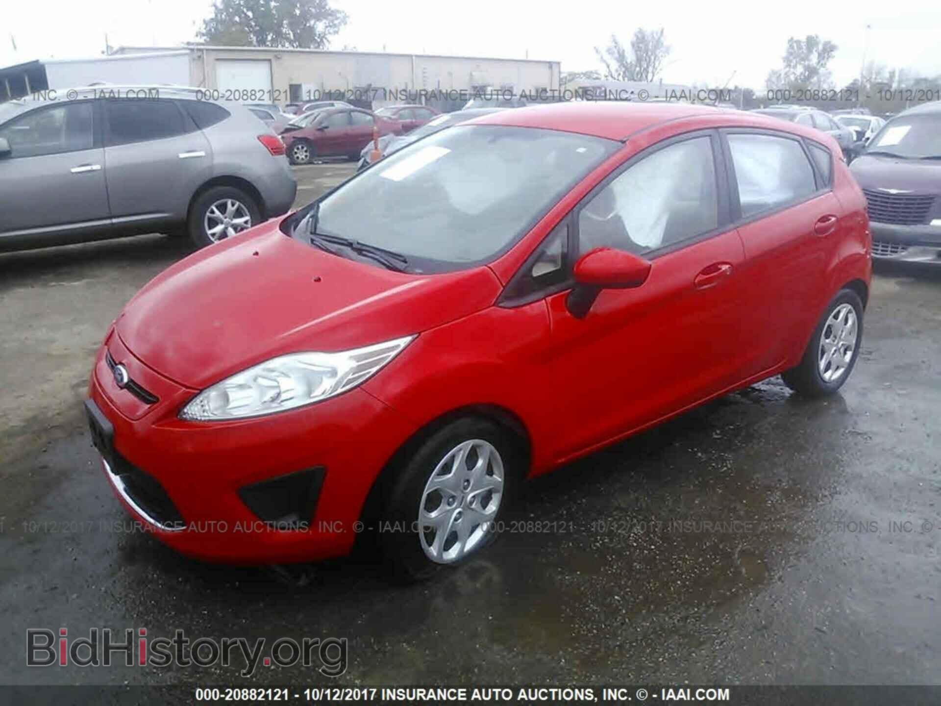 2012 Ford Fiesta - VIN: 3FADP4EJ8CM180972 - Photo 2