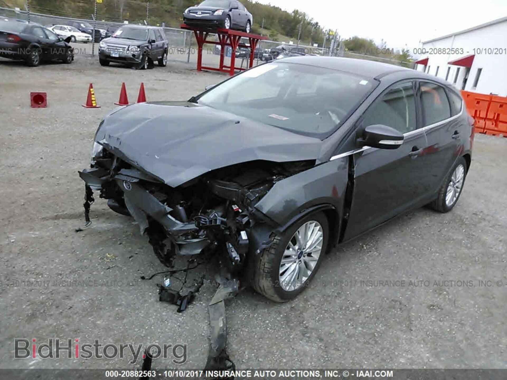 2015 Ford Focus - VIN: 1FADP3N2XFL247449 - Photo 2