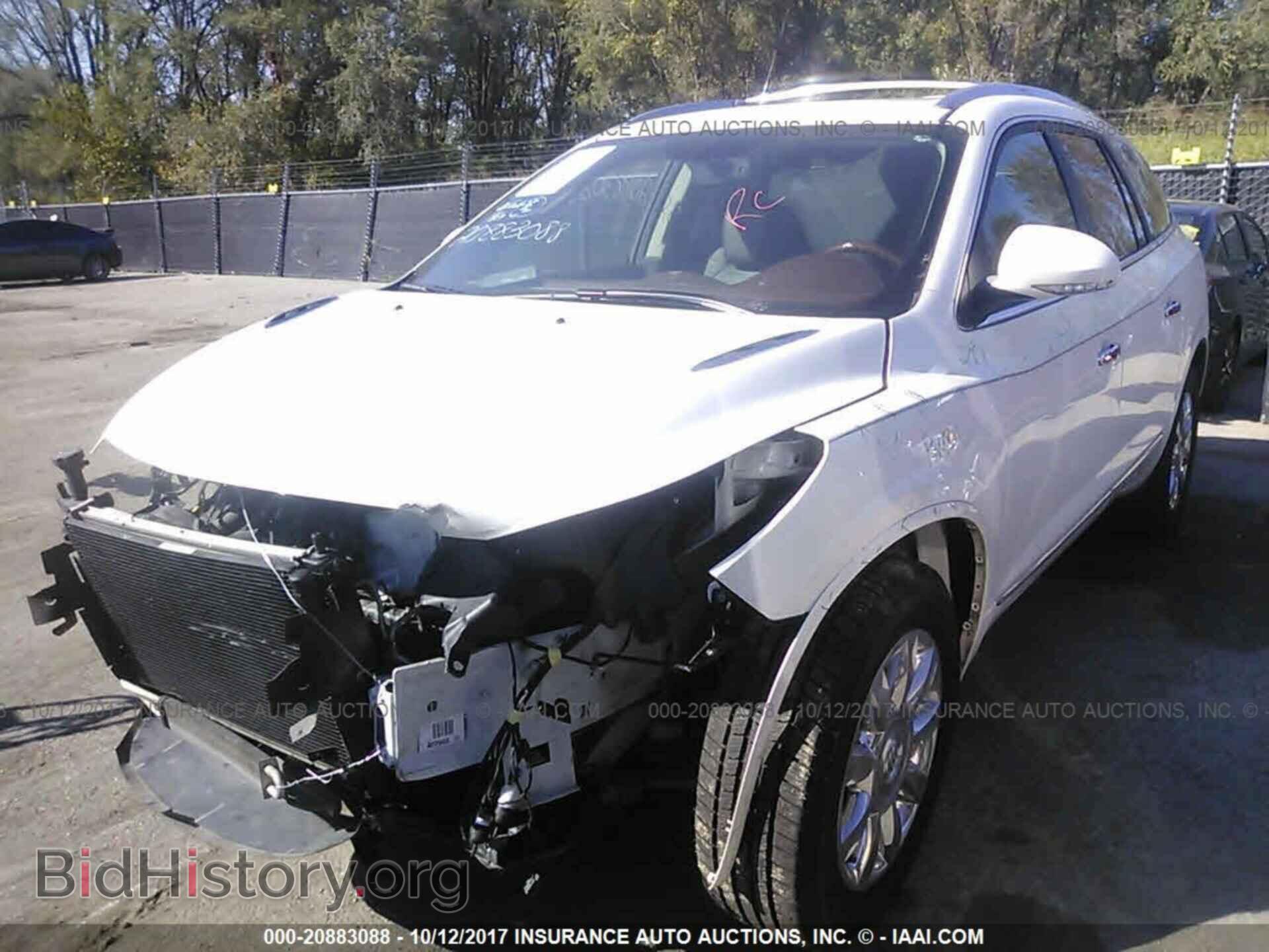 2014 Buick Enclave - VIN: 5GAKVBKD4EJ202686 - Фото 2