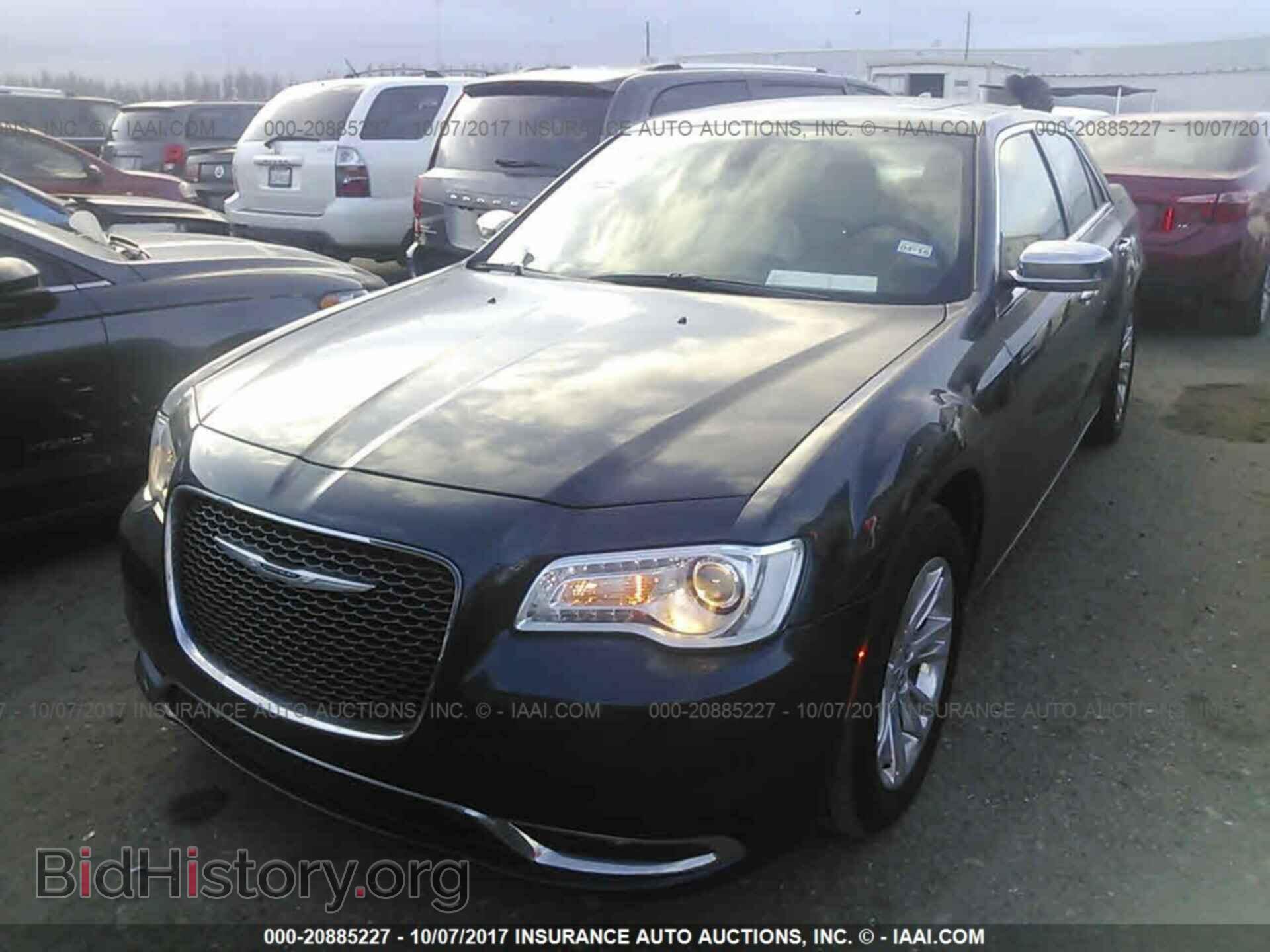 2016 Chrysler 300c - VIN: 2C3CCAEG3GH357814 - Фото 2
