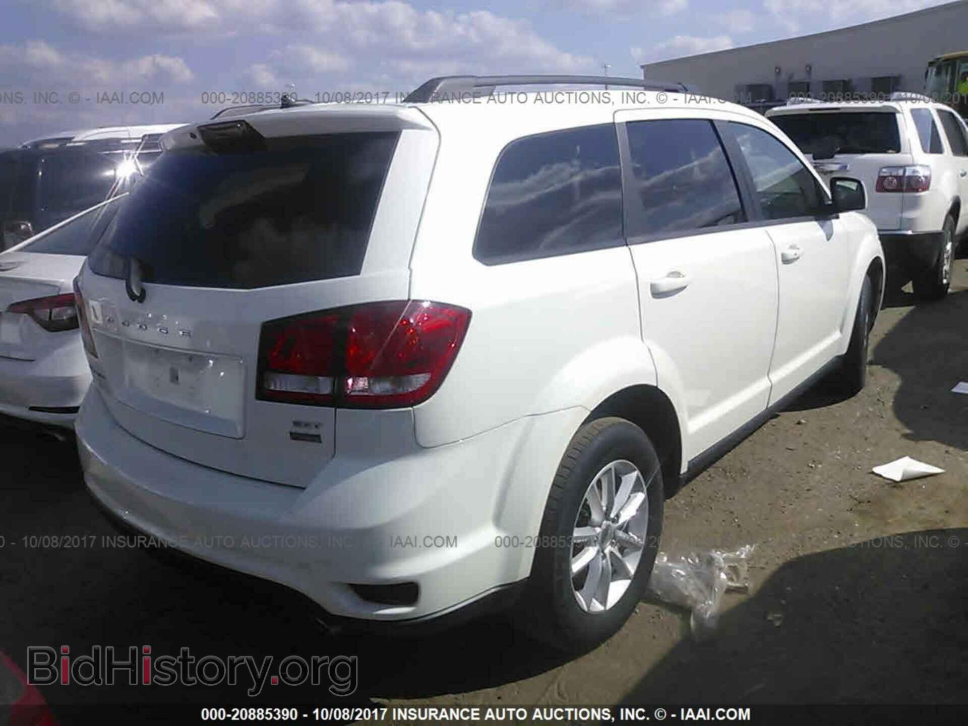 2017 Dodge Journey - VIN: 3C4PDCBG2HT571146 - Фото 4