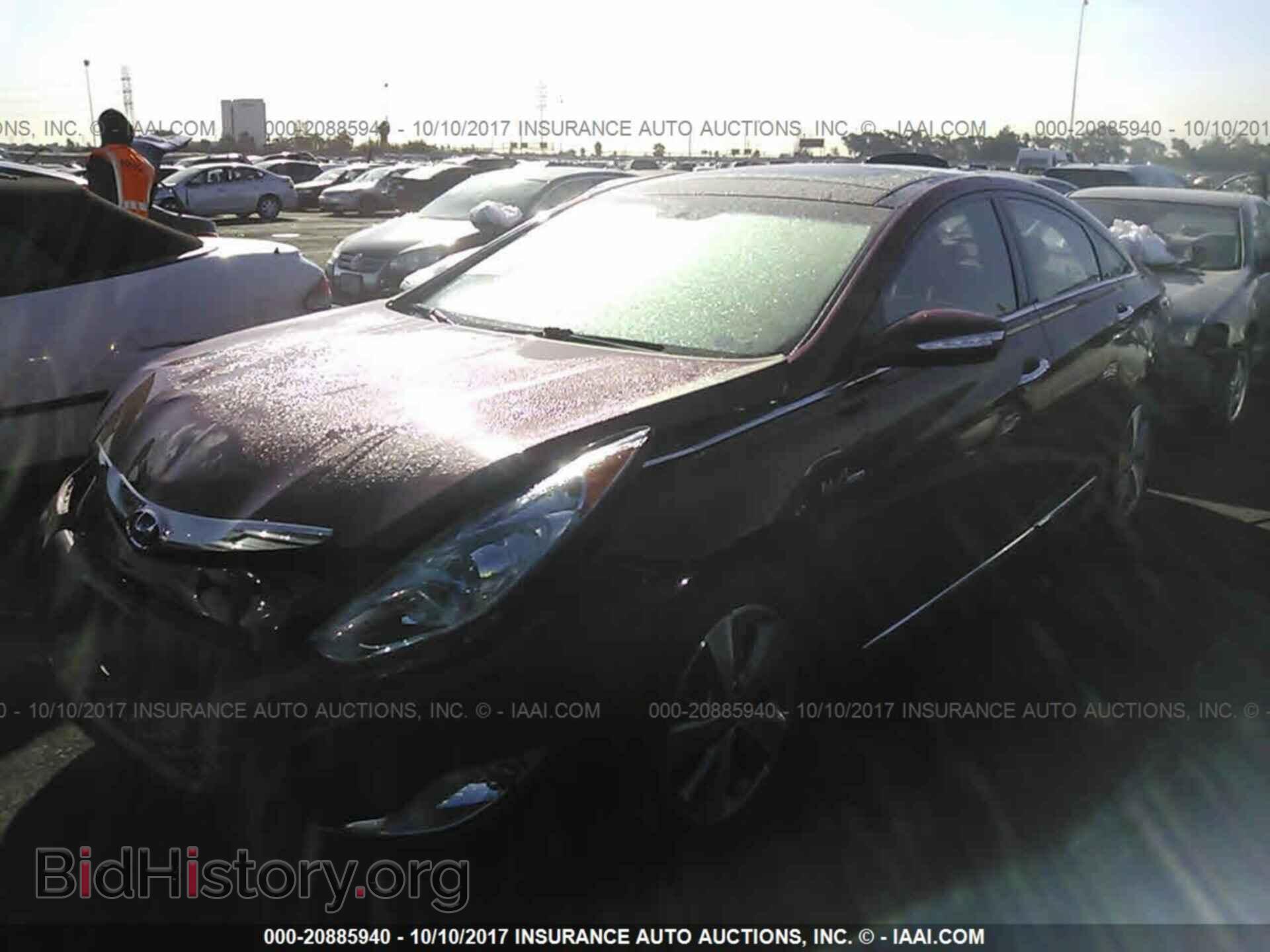 2012 Hyundai Sonata - VIN: KMHEC4A42CA044016 - Photo 2