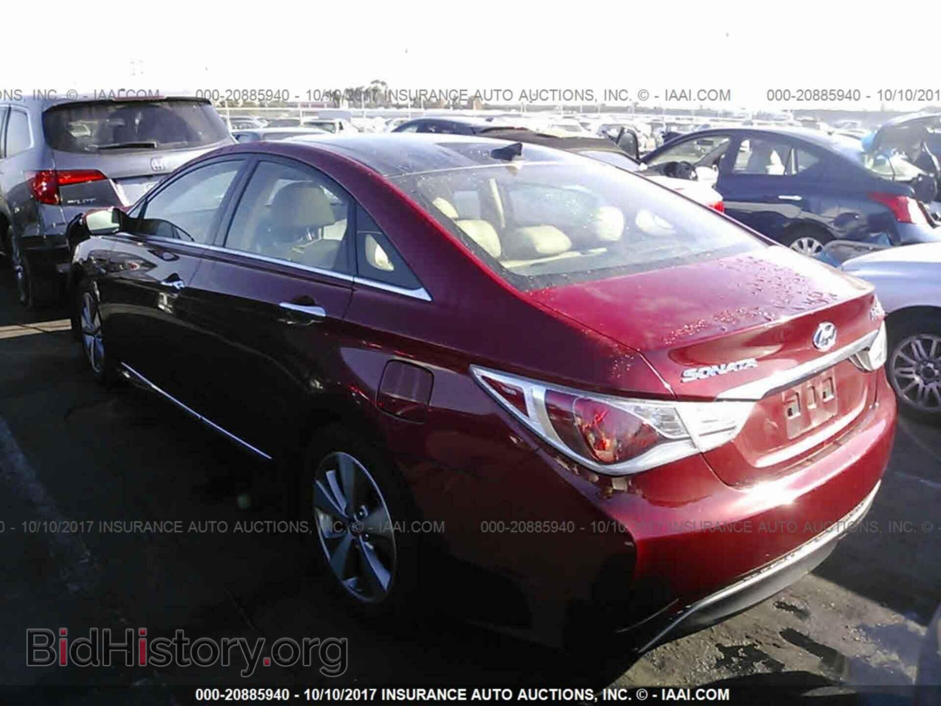 2012 Hyundai Sonata - VIN: KMHEC4A42CA044016 - Photo 3