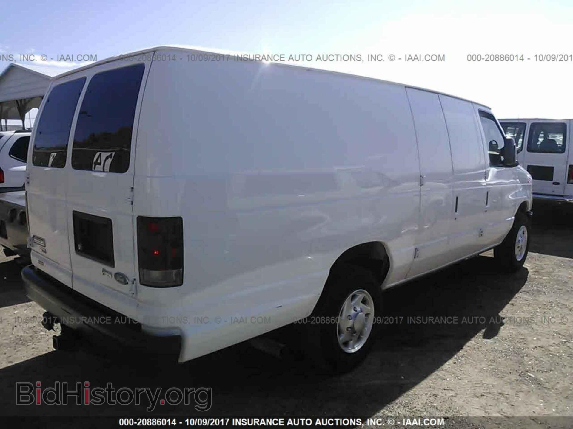 2011 Ford Econoline - VIN: 1FTSS3EL5BDA25477 - Фото 4