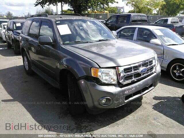 Photo 1FMCU0D70BKC60118 - Ford Escape 2011