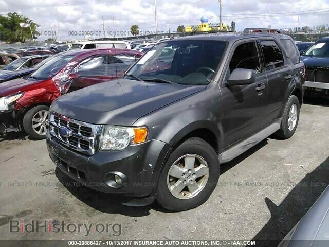 2011 Ford Escape - VIN: 1FMCU0D70BKC60118 - Фото 2