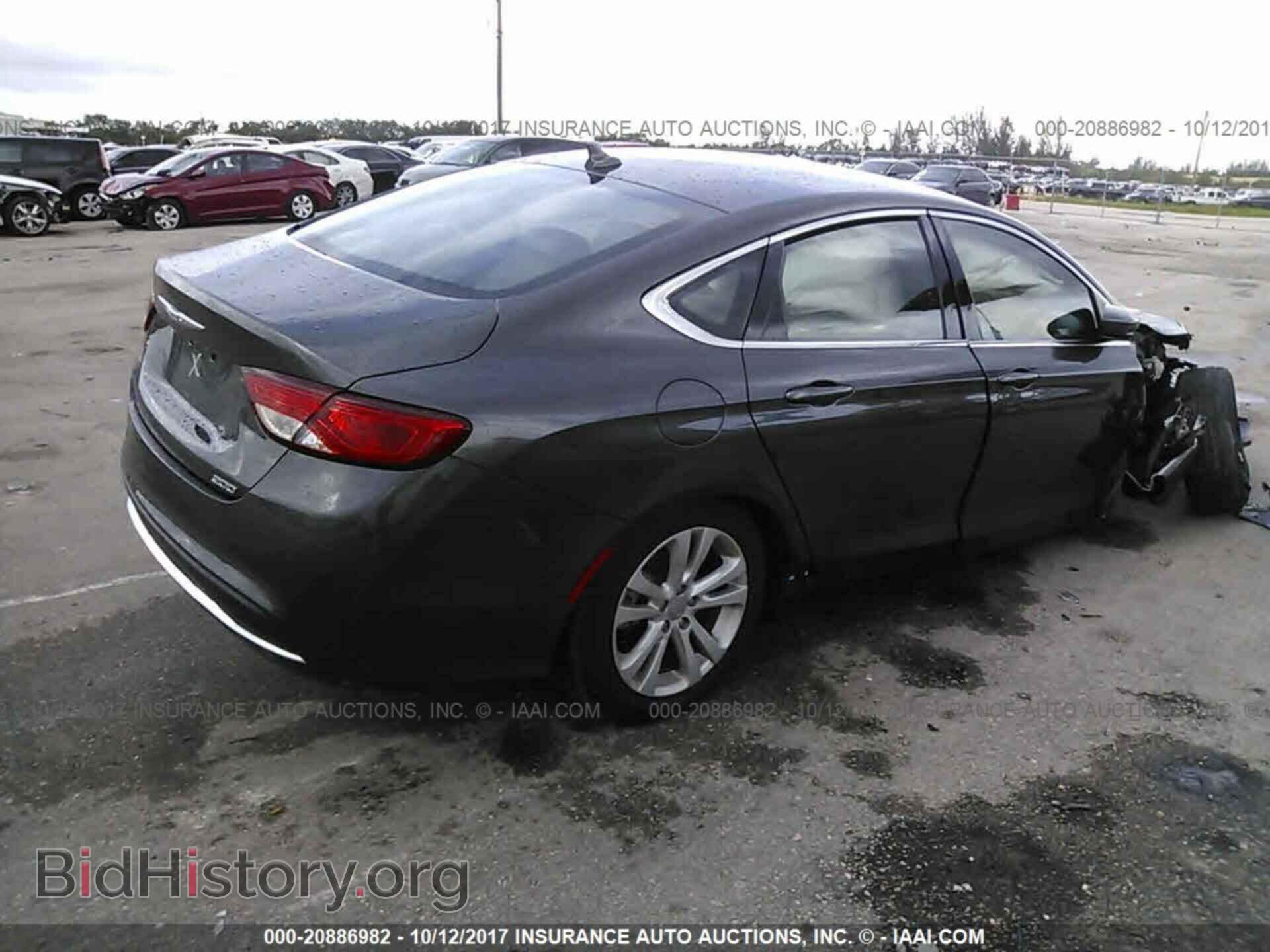 2016 Chrysler 200 - VIN: 1C3CCCAB9GN179033 - Photo 4