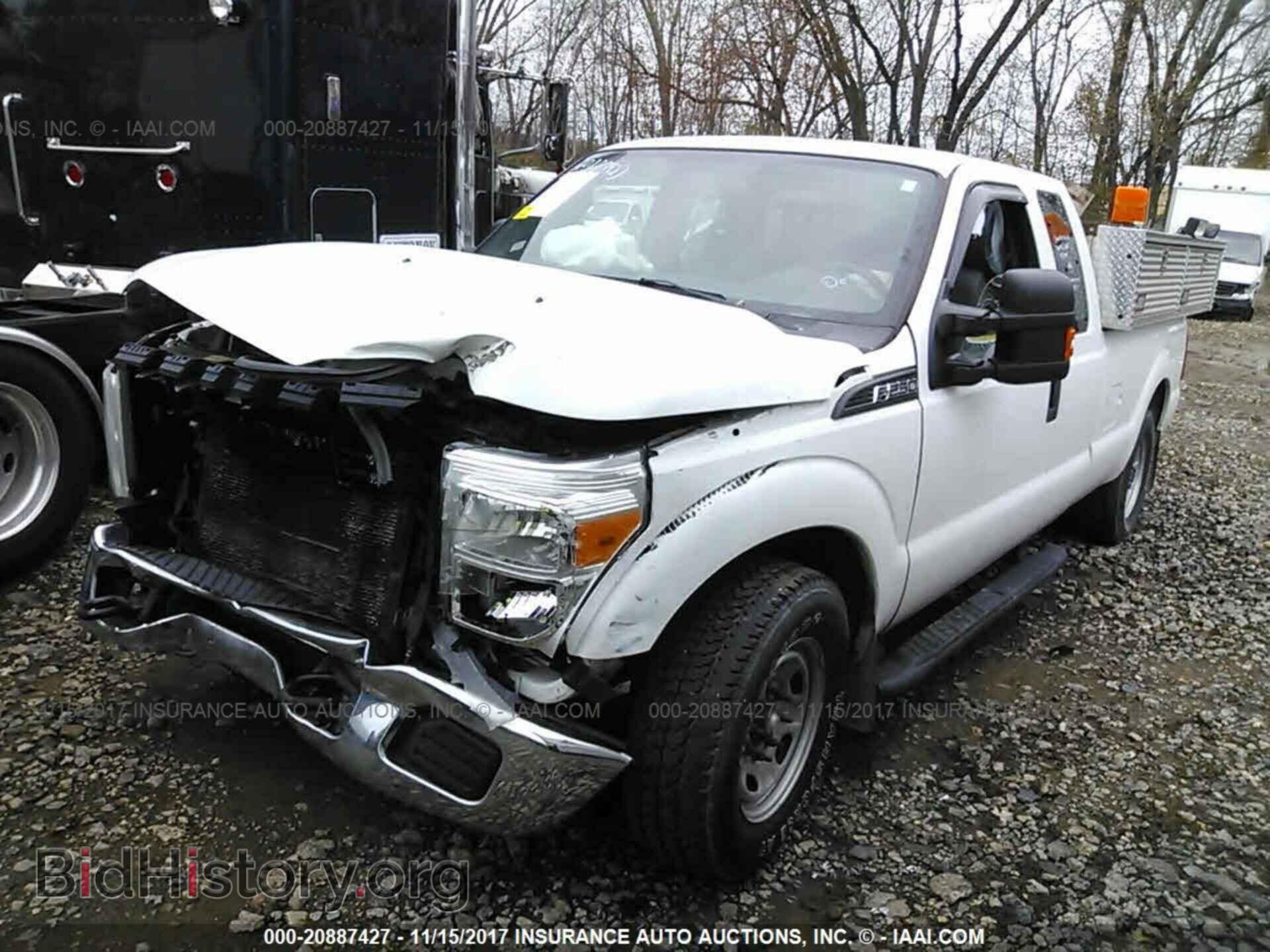 2013 Ford F250 - VIN: 1FT7X2A69DEA59775 - Фото 2
