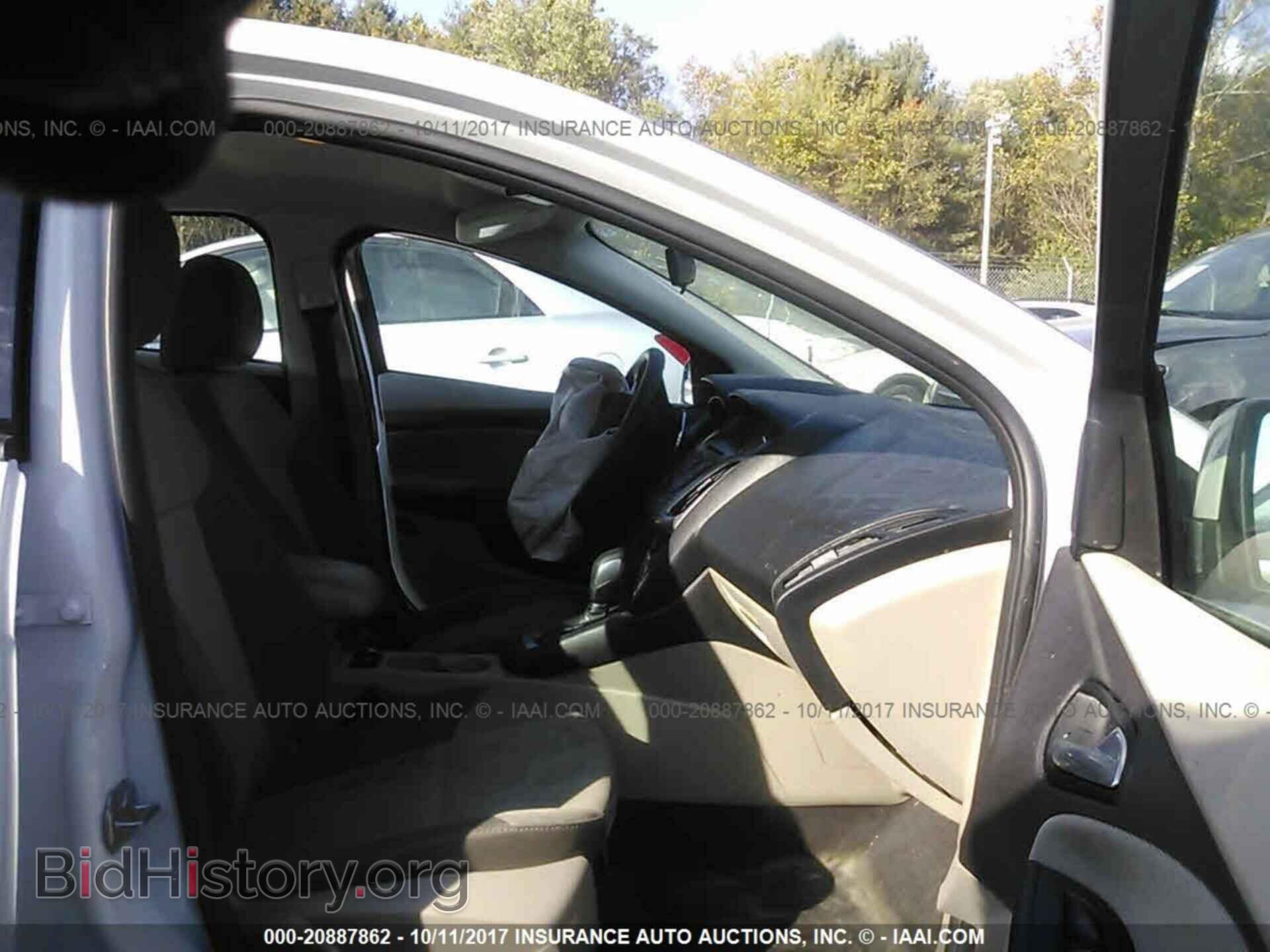 2014 Ford Focus - VIN: 1FADP3F24EL296210 - Photo 5