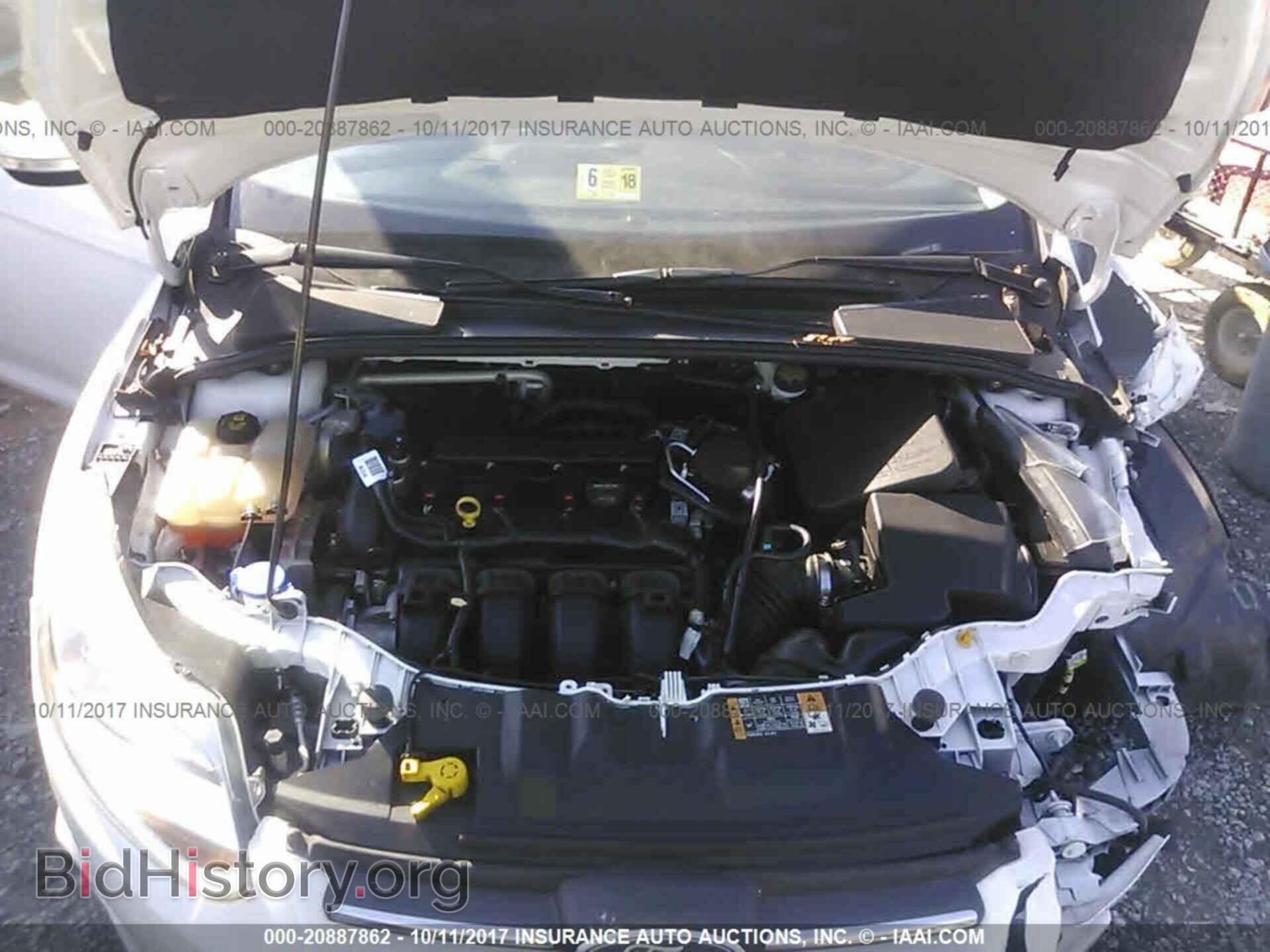 2014 Ford Focus - VIN: 1FADP3F24EL296210 - Photo 10