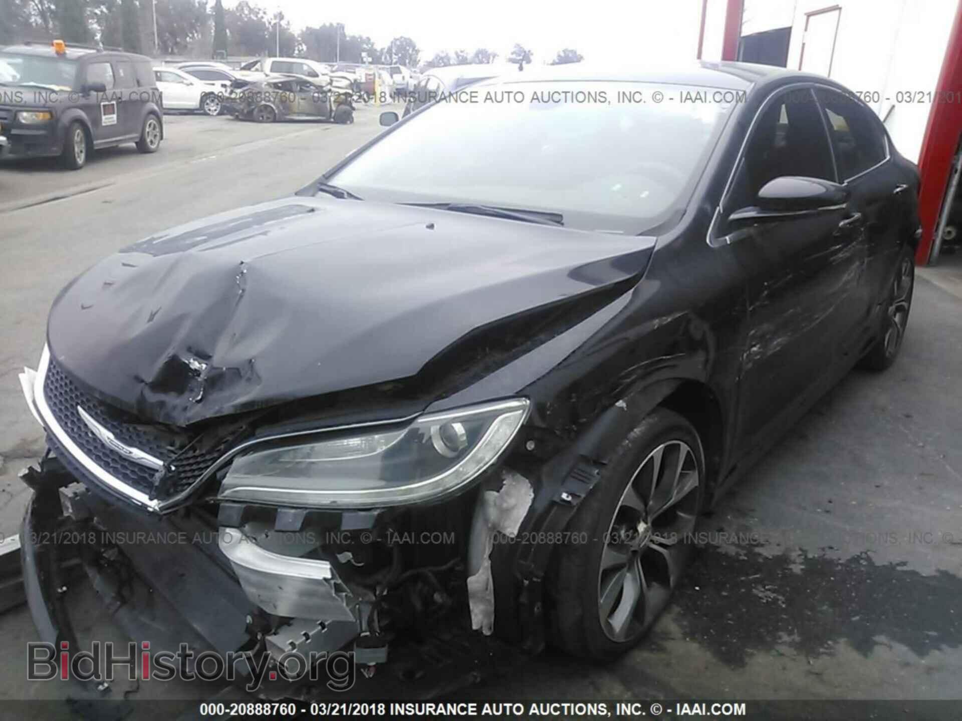 2015 Chrysler 200 - VIN: 1C3CCCCG7FN520047 - Photo 2