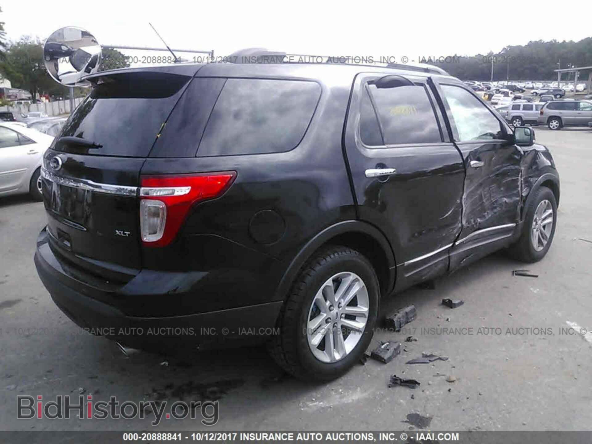 2014 Ford Explorer - VIN: 1FM5K7D85EGB27152 - Photo 4
